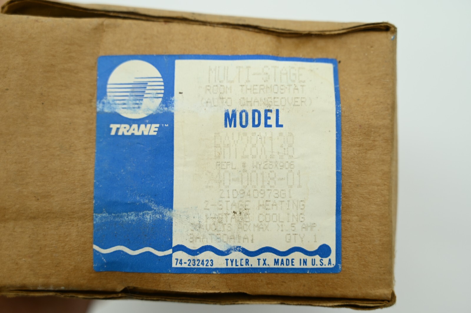 OEM Trane Thermostat THT00460 Multistage 2 STG HT/1 STG Cool NEW in Box