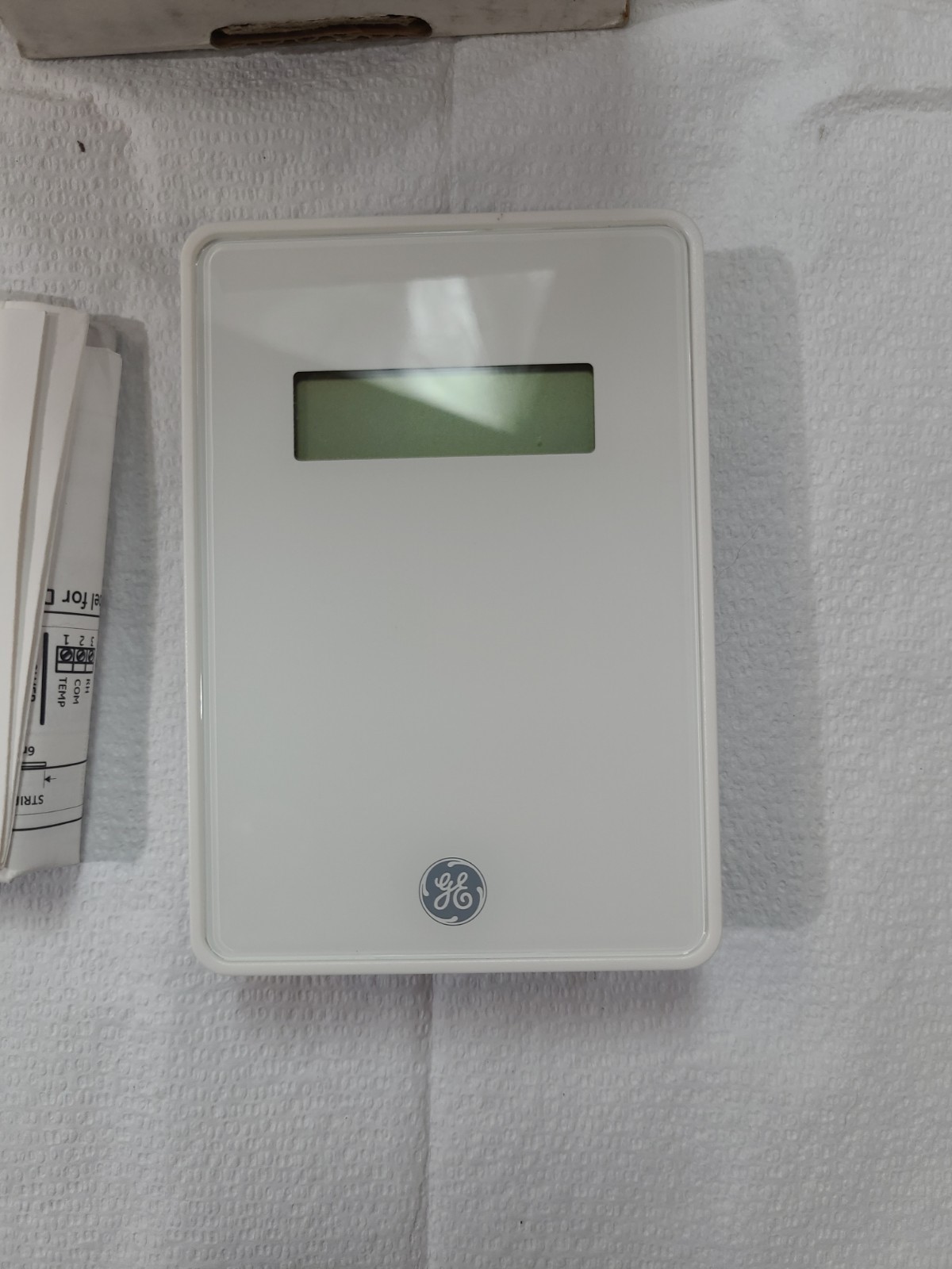 Ventostat T8100-D CO2 Commercial-Grade Ventilation Transmitter & Controller