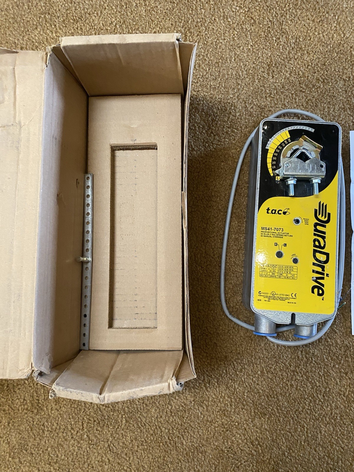 TAC MS-7073 Proportional Actuator 24VAC/DC 60 IN-LB Spring Return.