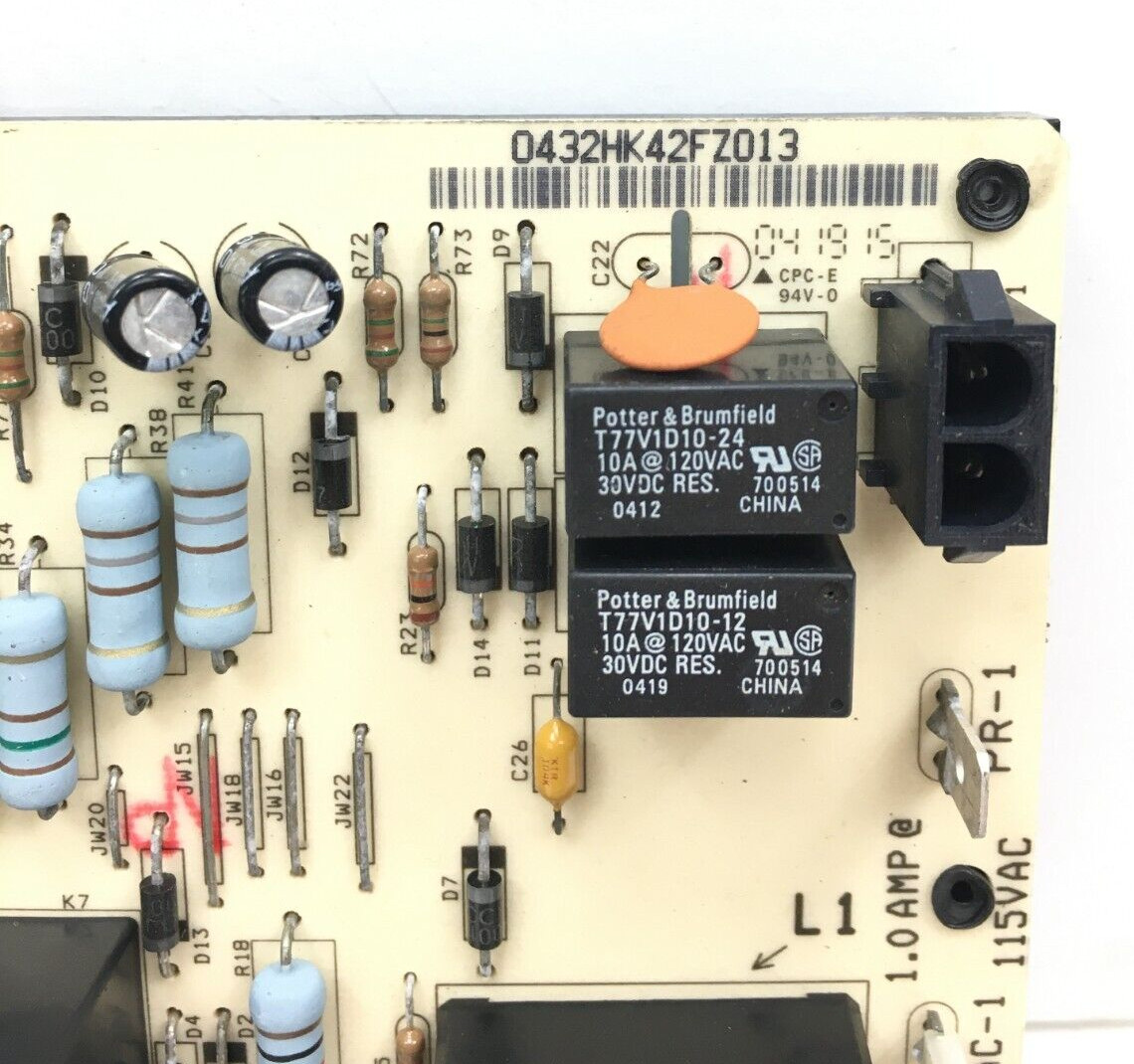 Carrier Bryant CEPL130438-01 Control Circuit Board HK42FZ013 used #P368