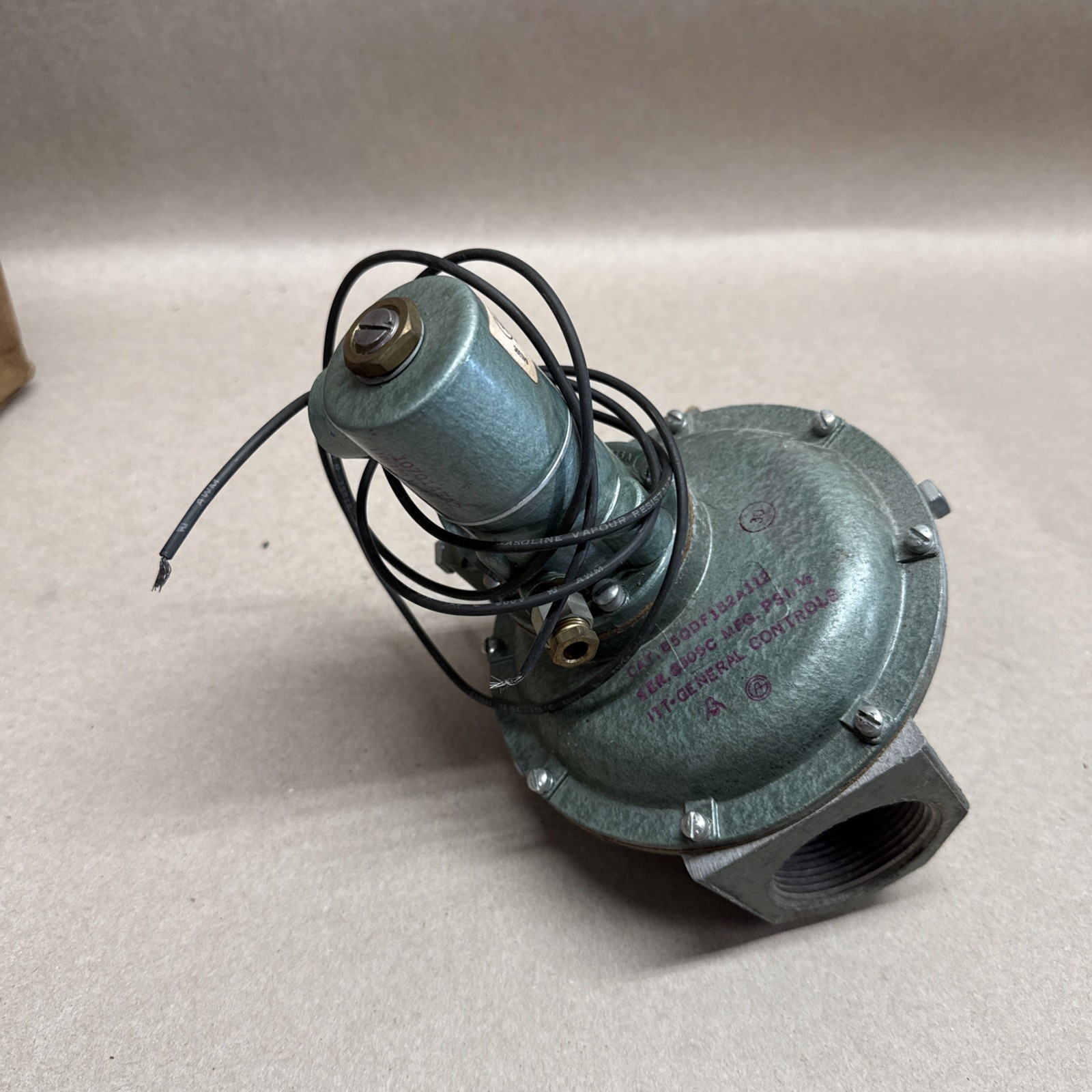 ITT B50DF182A112 Electric Diaphragm 1-1/2″ inch gas valve 110V coil NOS