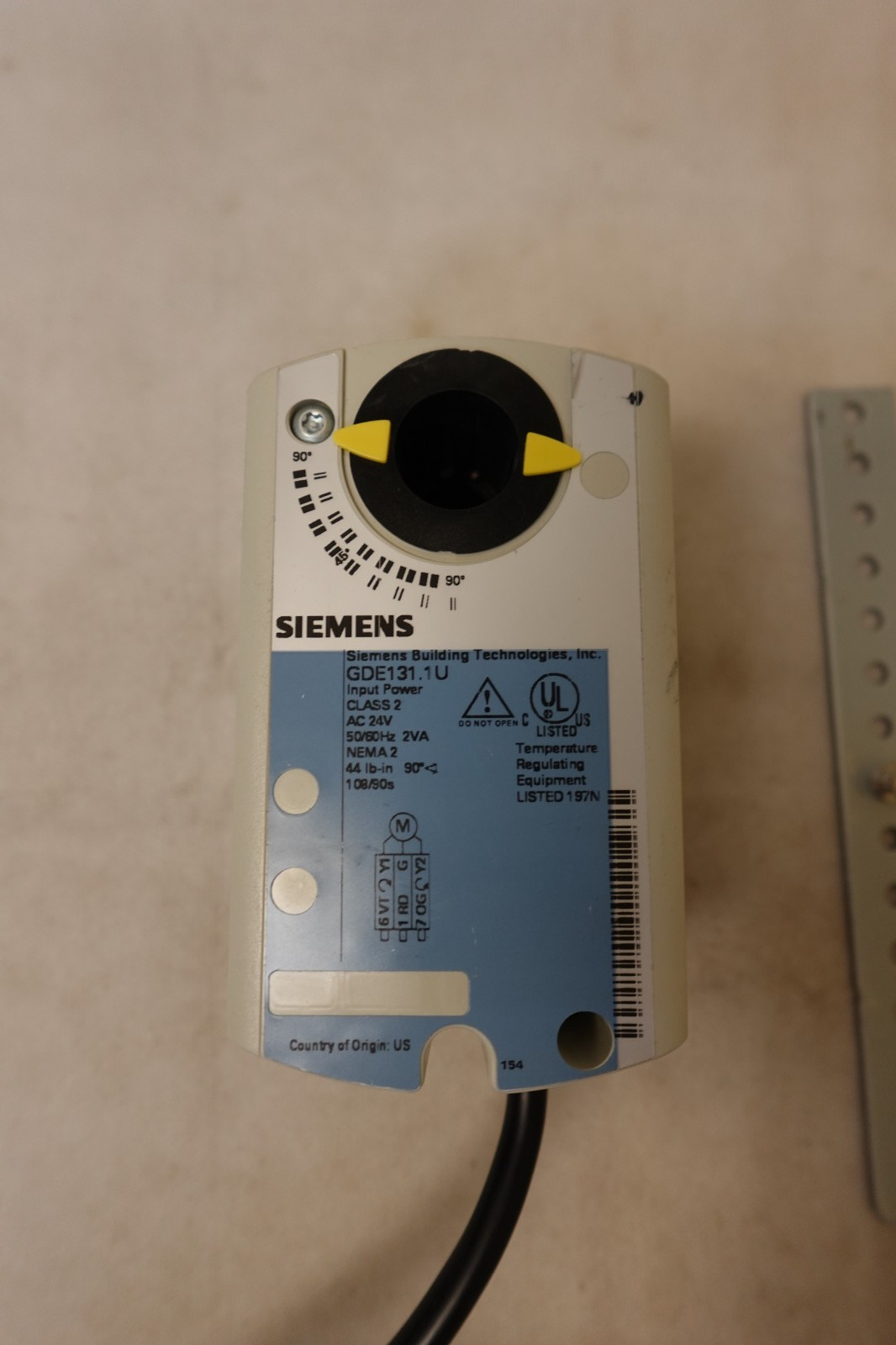 Siemens GDE131.1U OpenAir Damper Actuator 24V 44-in-lb 3-Position NEW NO BOX