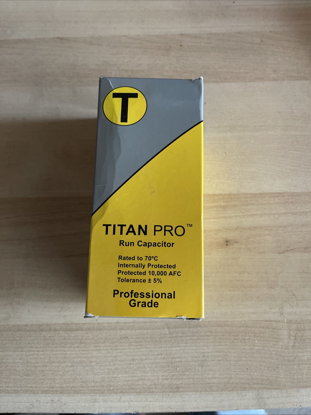 Titan Pro TRCFD805 Motor Run Capacitor 440/370v 60/50 Hz 80+5 MFD