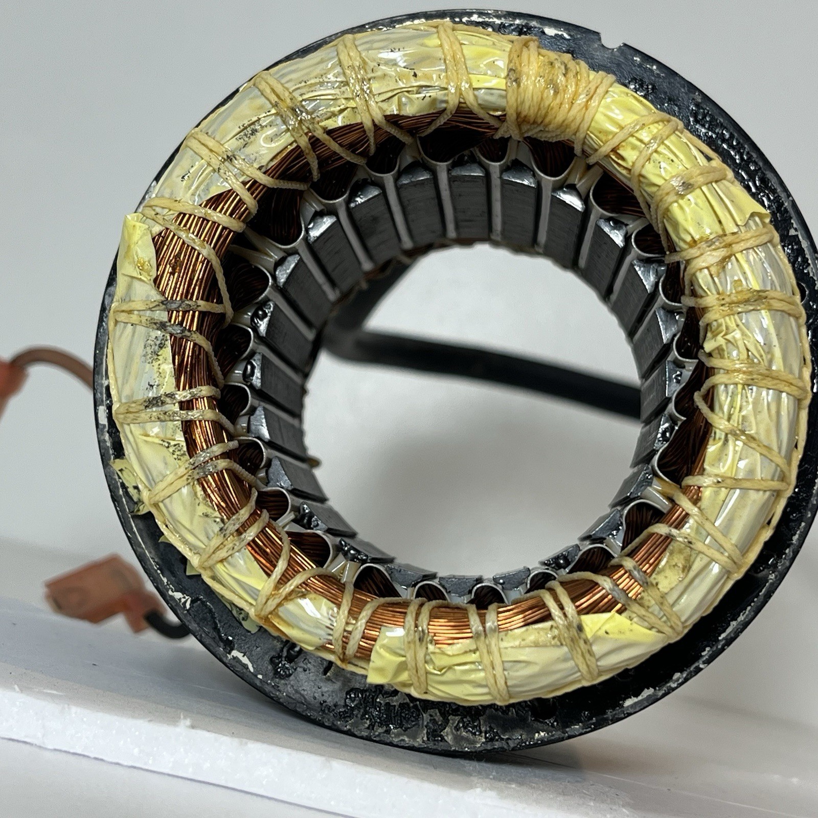 Beckett Y5L271C81 Motor 1/7HP 115V – Tested Stator / For Parts Or Repair