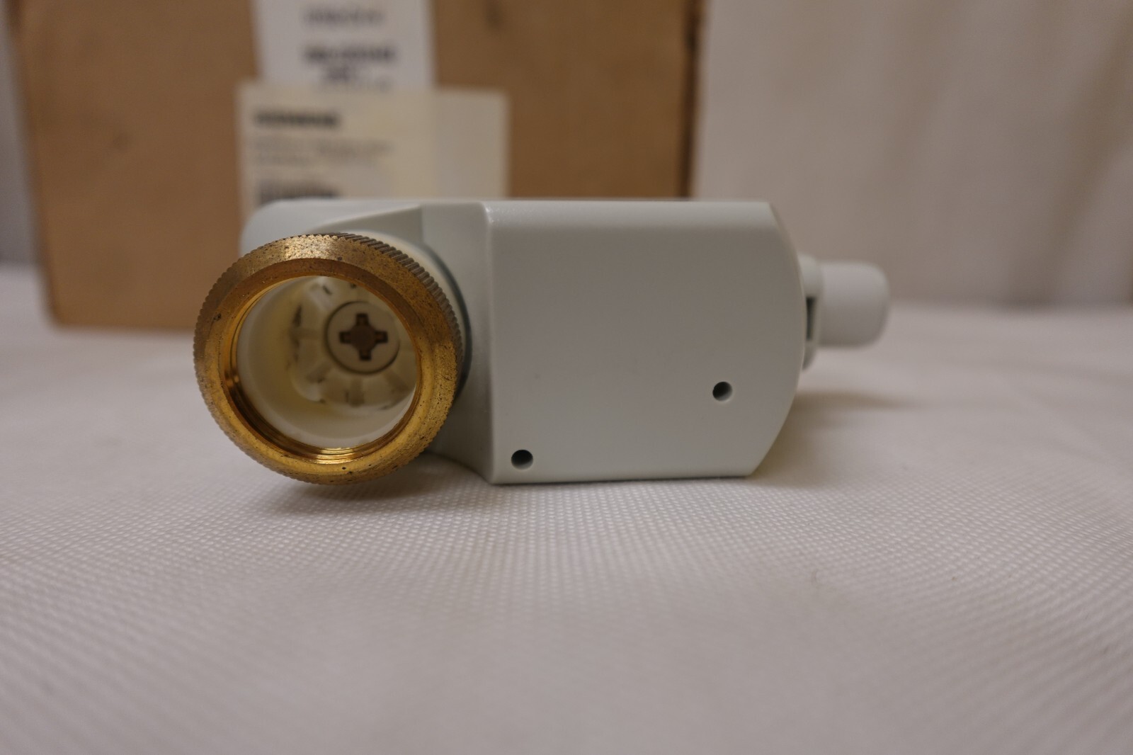 Siemens 259-02034 / 030724 VF599 Series Threaded Globe Valve – 1/2 In – 24VAC