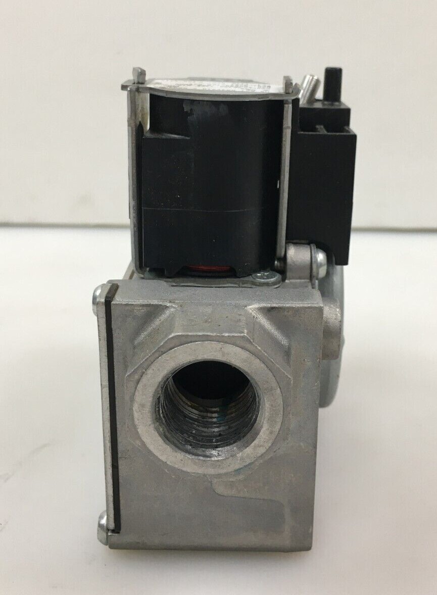 White Rodgers GEMINI 36J24 510 HVAC Furnace Gas Valve EF32CW211 used #G270
