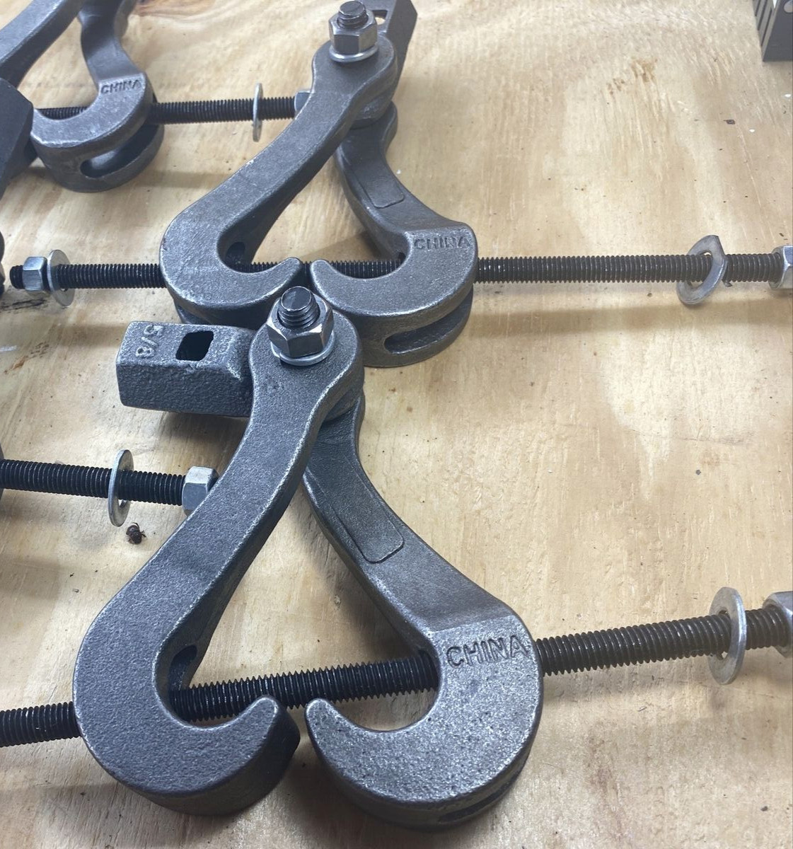 Lot of 2) Tong Style Beam Clamp – for 5/8″ Rod, Suspension Hook, Forged Iron