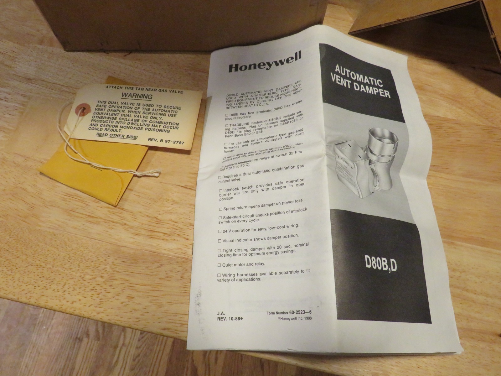 Honeywell D80B 1011 New 5″ 24V AUTOMATIC ROUND DAMPER NOS NEW! LOOK!