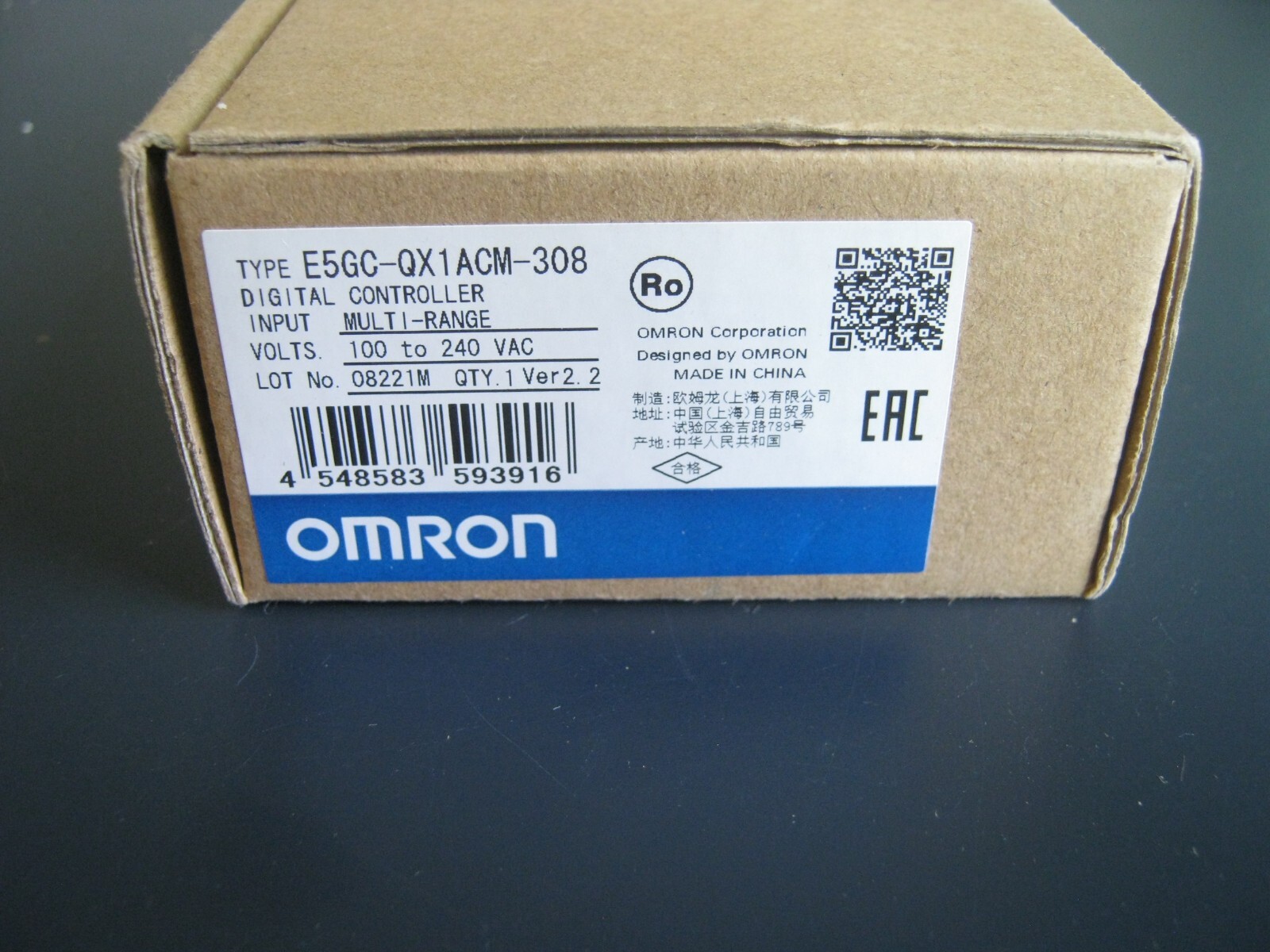 NEW Omron E5GC-QX1ACM-308 Digital Temperature Controller