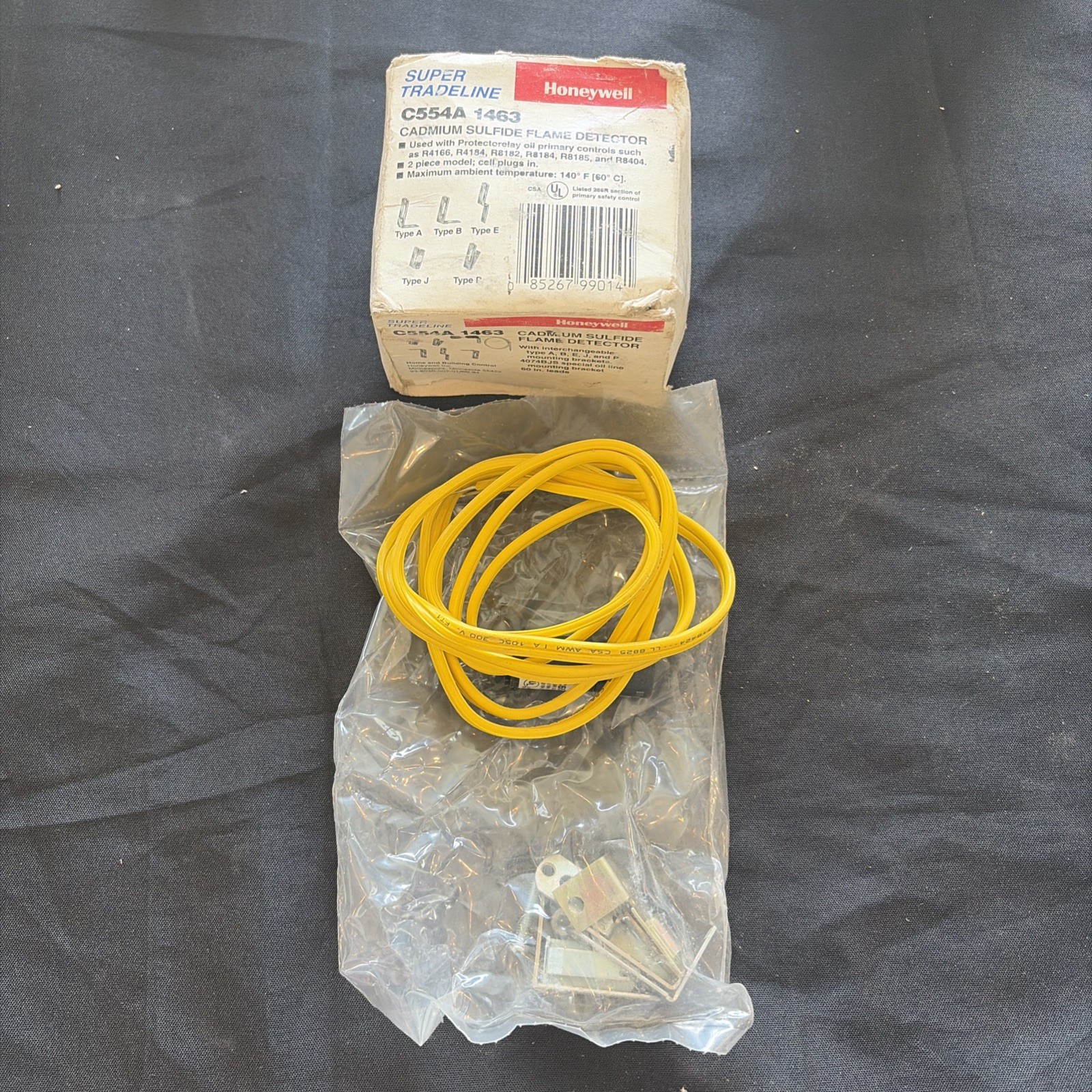 New Open Box Honeywell Cadmium Sulfide Flame Detector C554A1463 AB