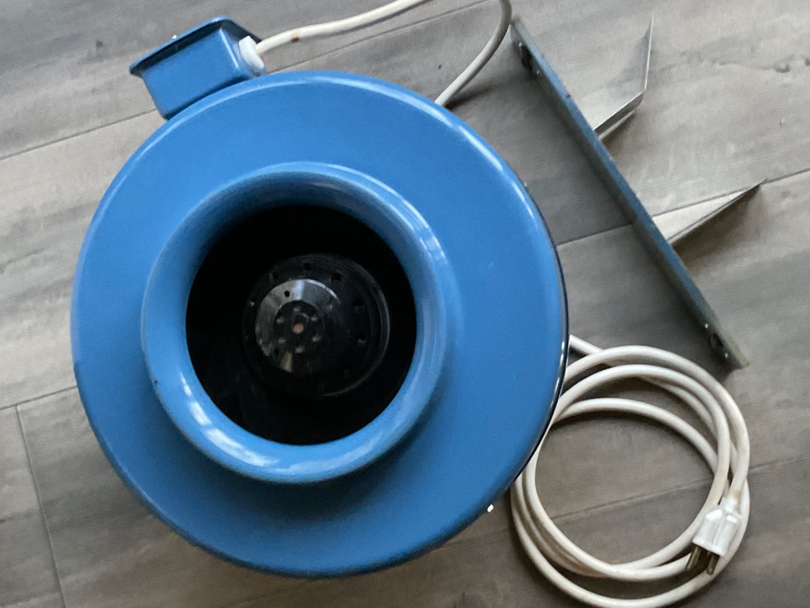 Fantech FX 8-inch Inline Centrifugal Duct Fan Blower Exhaust System. Never used.