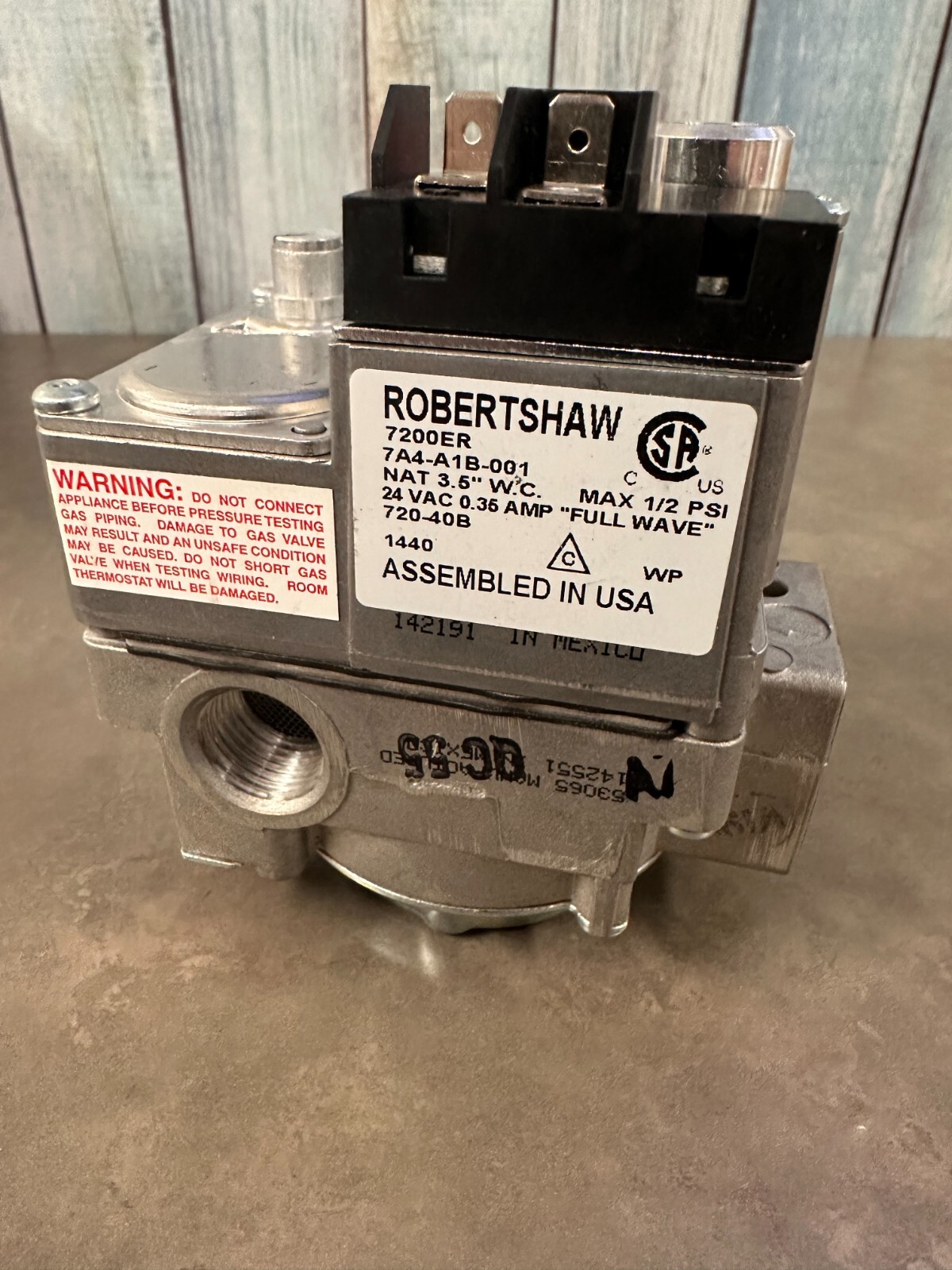 ROBERTSHAW 720-402 Gas Valve,24V AC,Dual,NPT 4E400