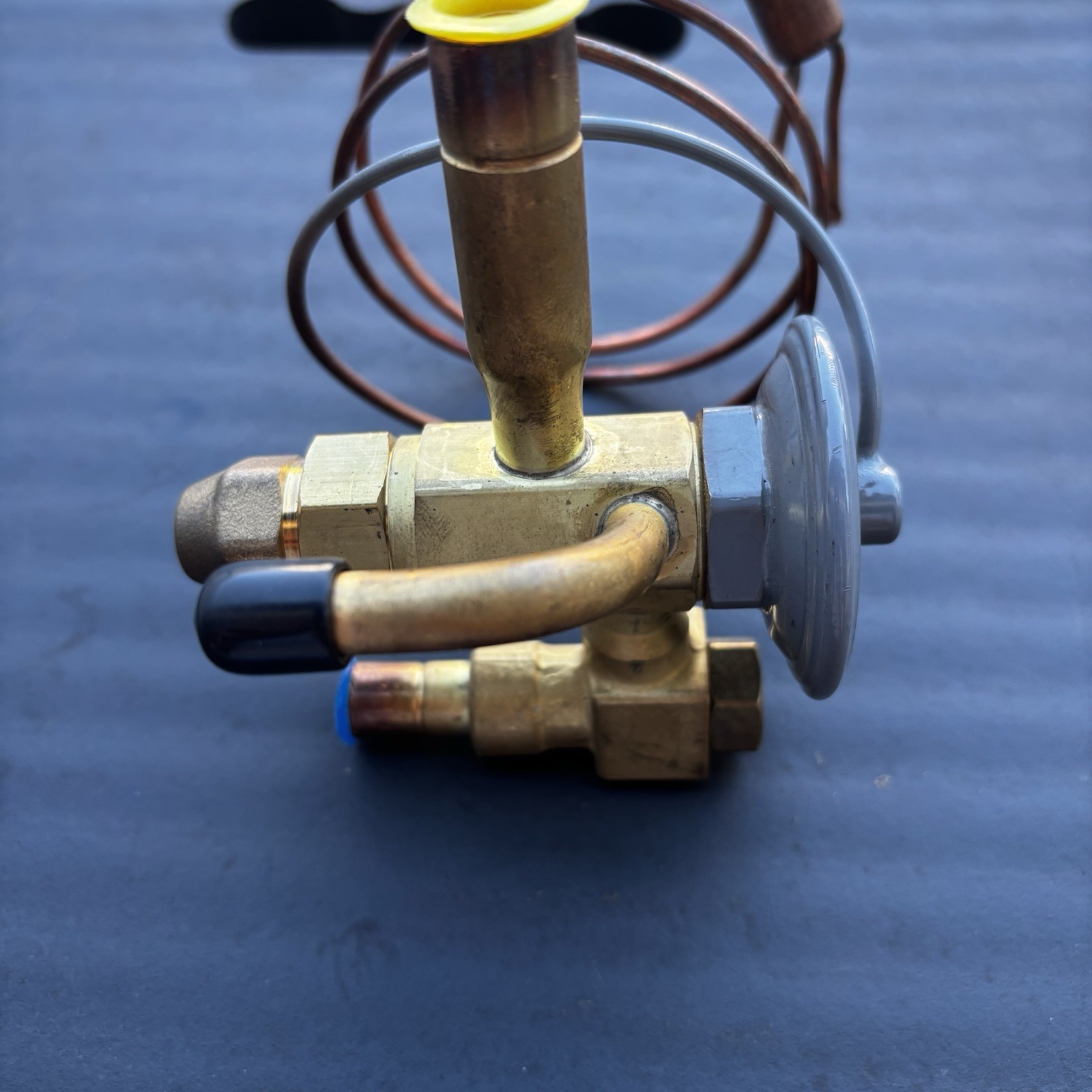 SBFSE-A-C 3/8″ x 1/2″ ODF Thermal Expansion Valve w/ 30″ Capillary (1/2 – 1 Ton)