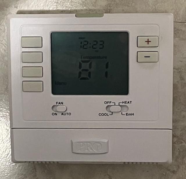 Pro1 IAQ T721 Digital Non-Programmable 2H/1C Heat Pump Thermostat – USED