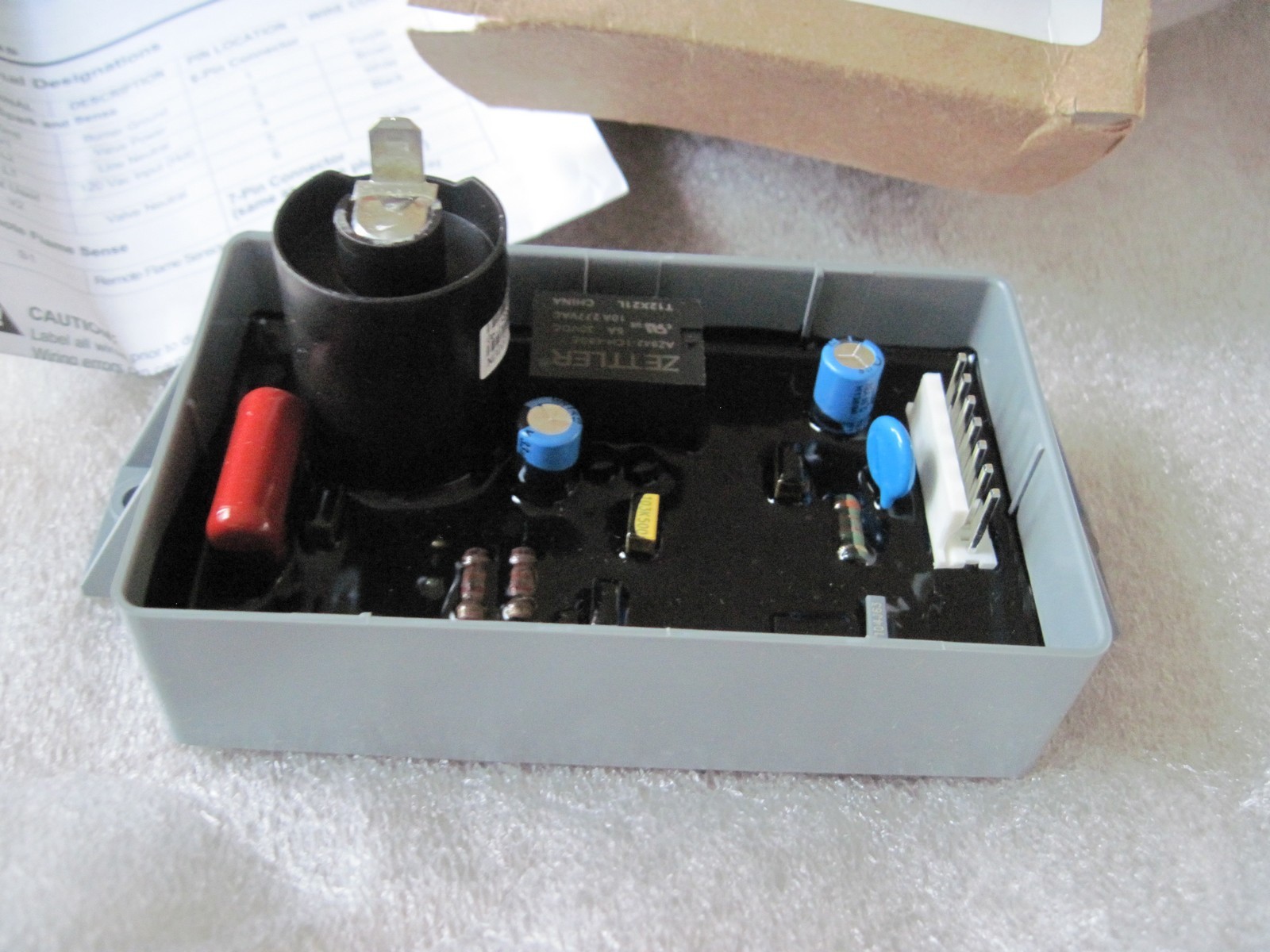 Fenwal 35-725206-115 Direct Spark Ignition Controller, 120 VAC, 10 second, NEW