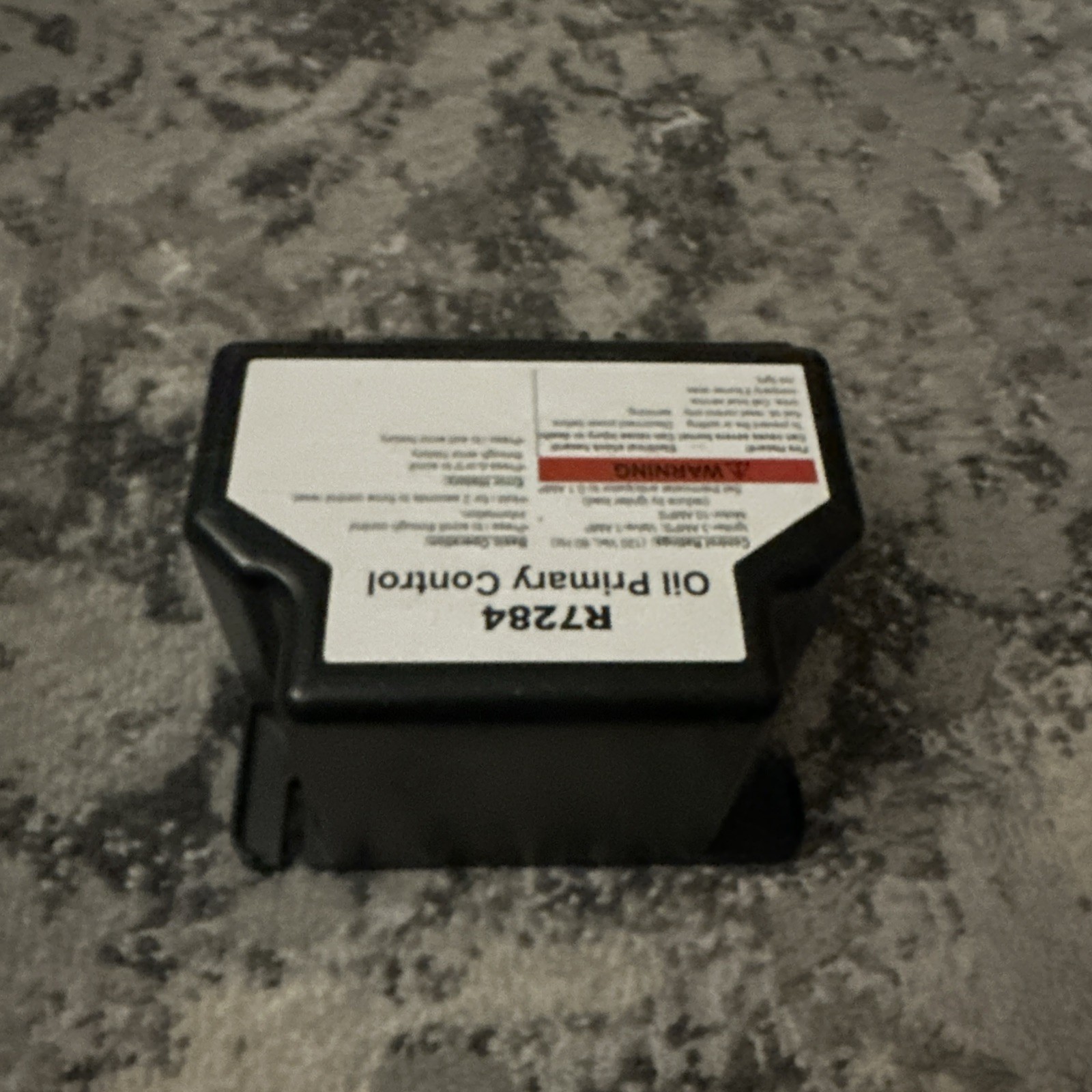 R7284U-1004 Electronic Oil Primary with Programmable Parameters and LCD Display