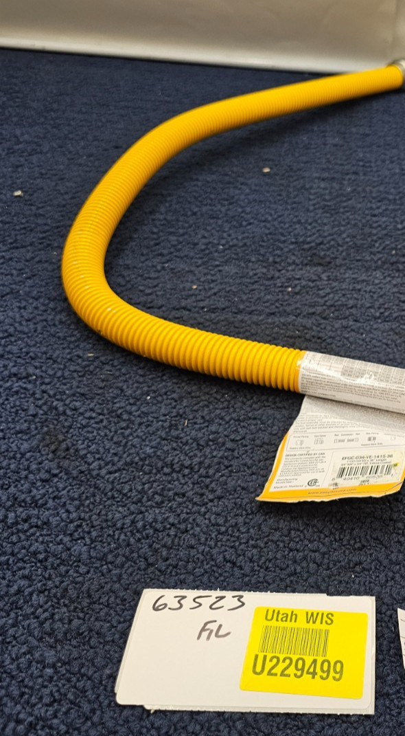 Easyflex EFGC-034-YE-1415-36 Gas Connector 1″ OD 3/4″ MIP x FIP 36″ Yellow