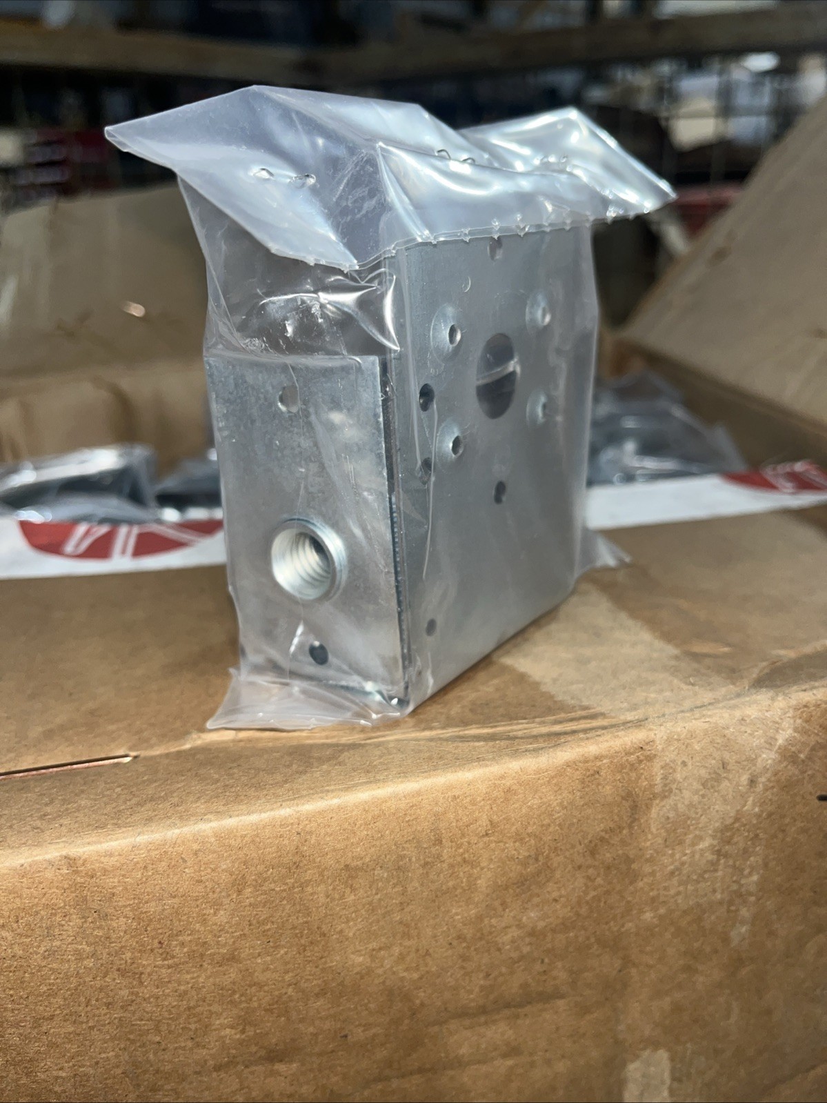 Young Regulator 270-896B-Q