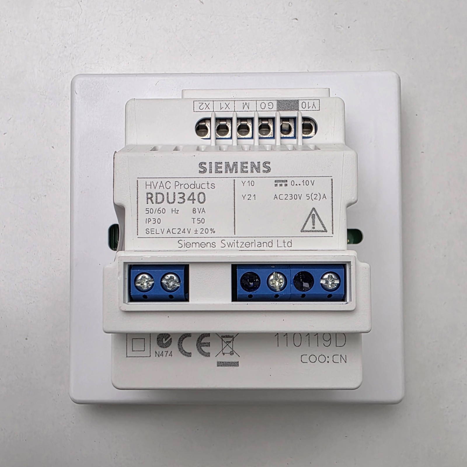 New Siemens Room Thermostat HVAC Controller RDU340 AC230V
