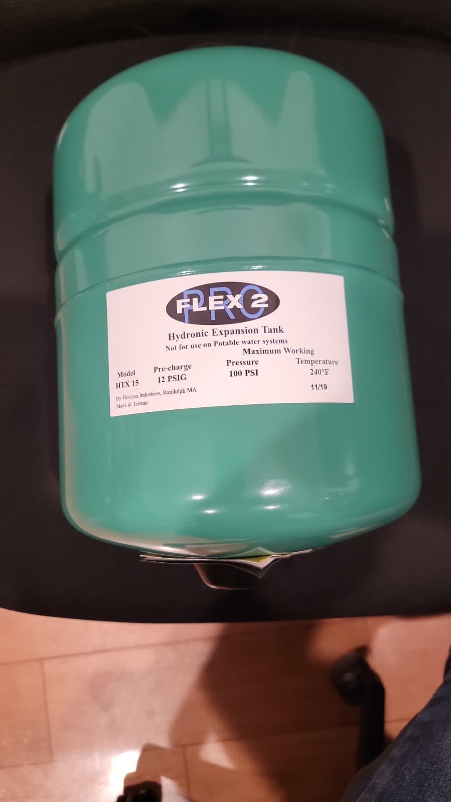 Flex2 HTX 15 Hydronic Boiler Expansion Tank 2.1 gal Green 100 PSI 240°F