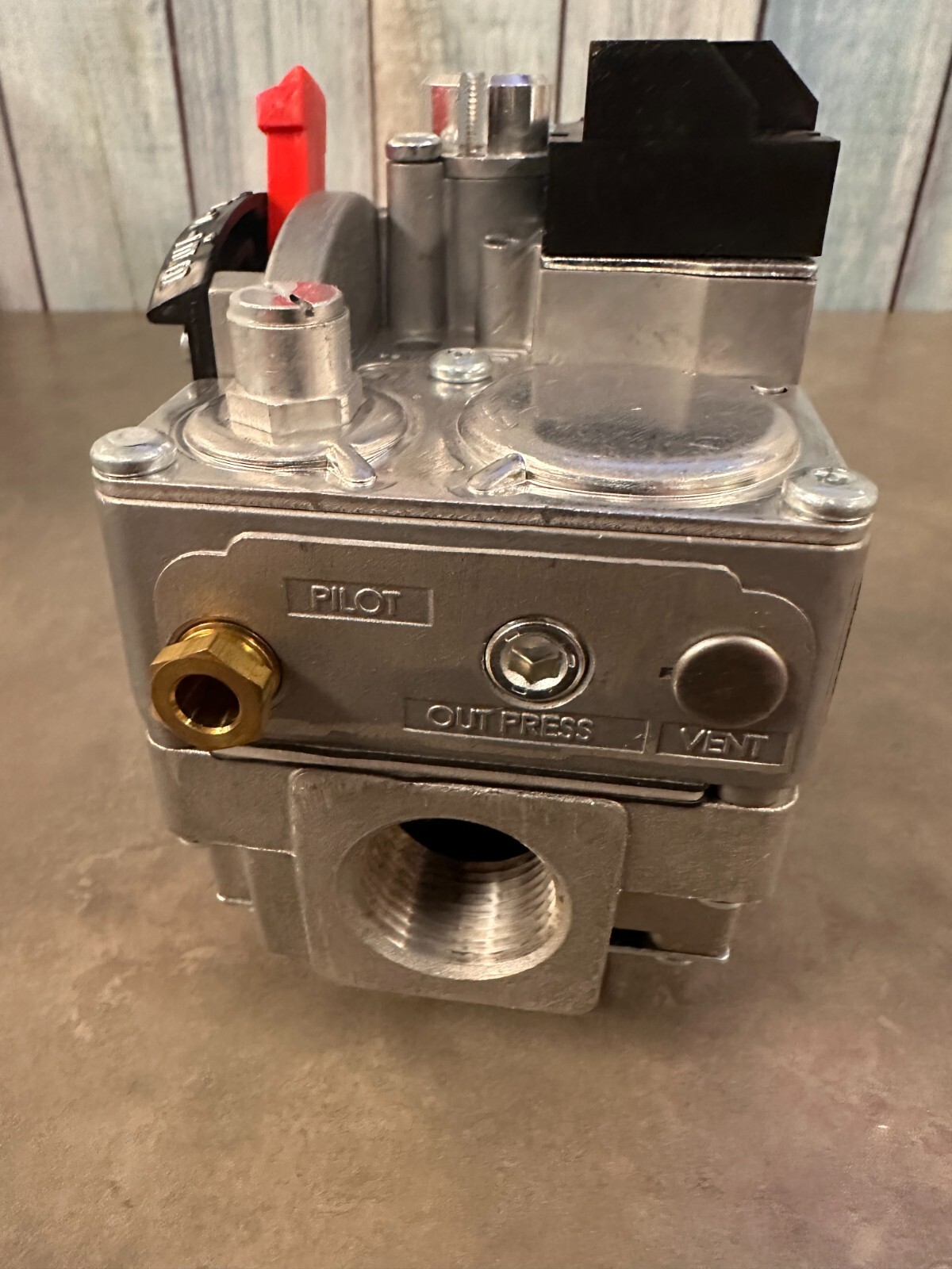 ROBERTSHAW 720-402 Gas Valve,24V AC,Dual,NPT 4E400