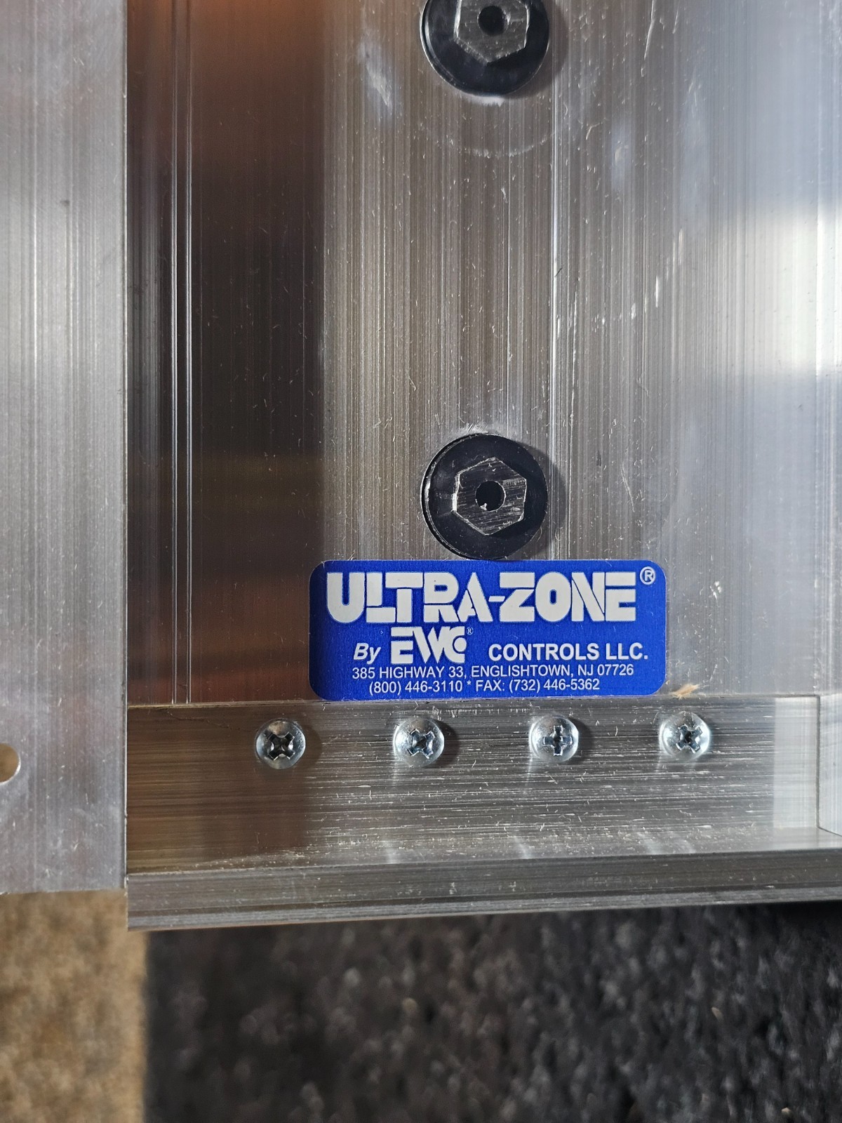 EWC Controls Ultra Zone MA-15s Motorized Damper 24V Power Bottom Motor Mount