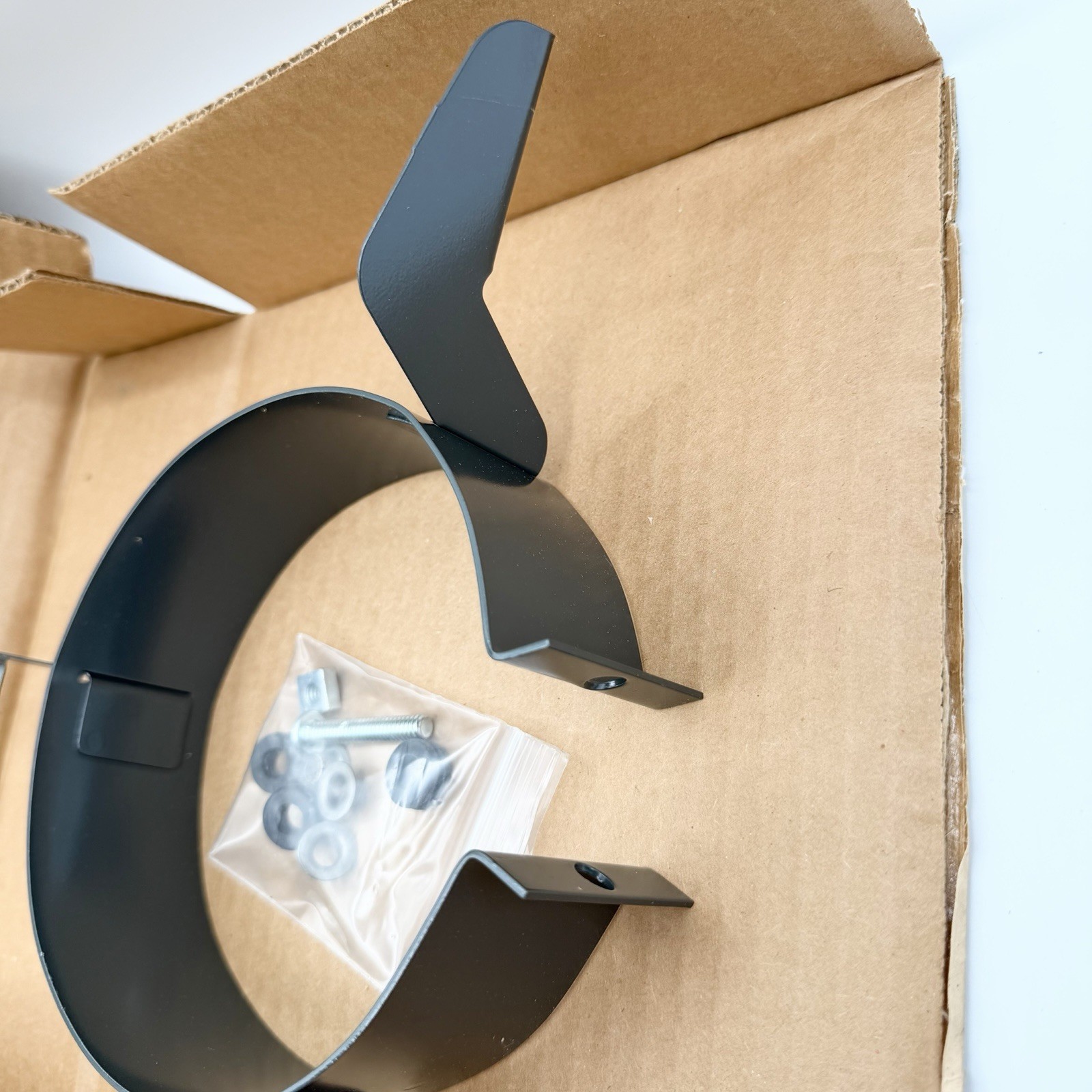 Fasco FM55 8725-6017 5-5/8in 3-Leg Torsion Flex Mount Bracket Blower UL CSA