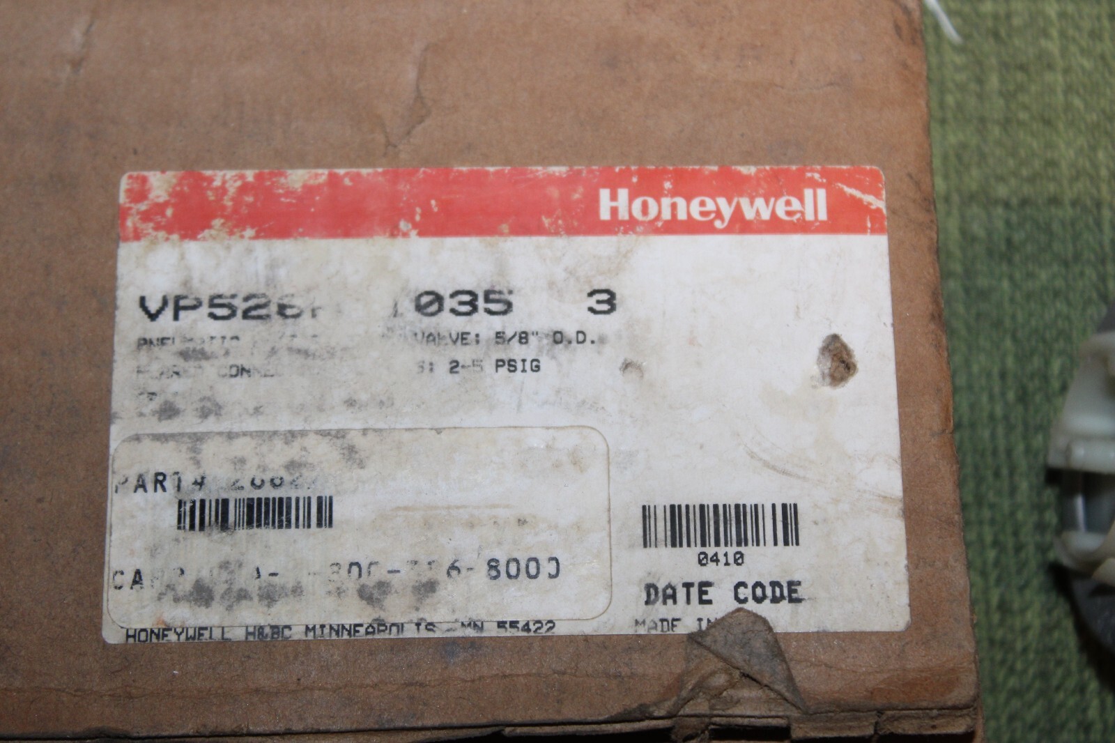 NEW HONEYWELL VP526A1035 Pneumatic 3 Way Unitary Mixing Valve 1/2″ 2.5Cv