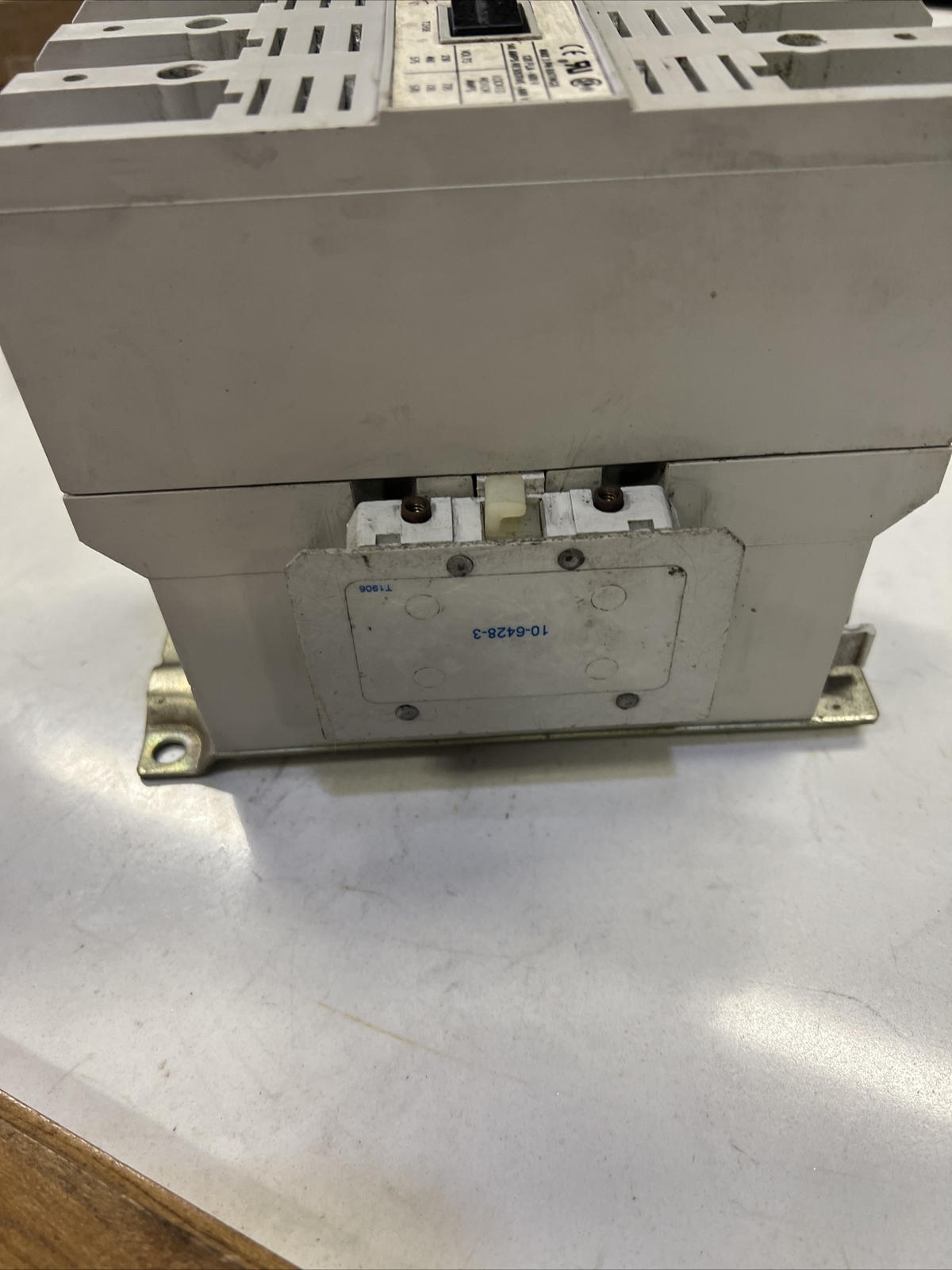 120 Amp Contactor C25HNE3120A Eaton / Cutler Hammer • 3 Pole • 120 V Volt Coil