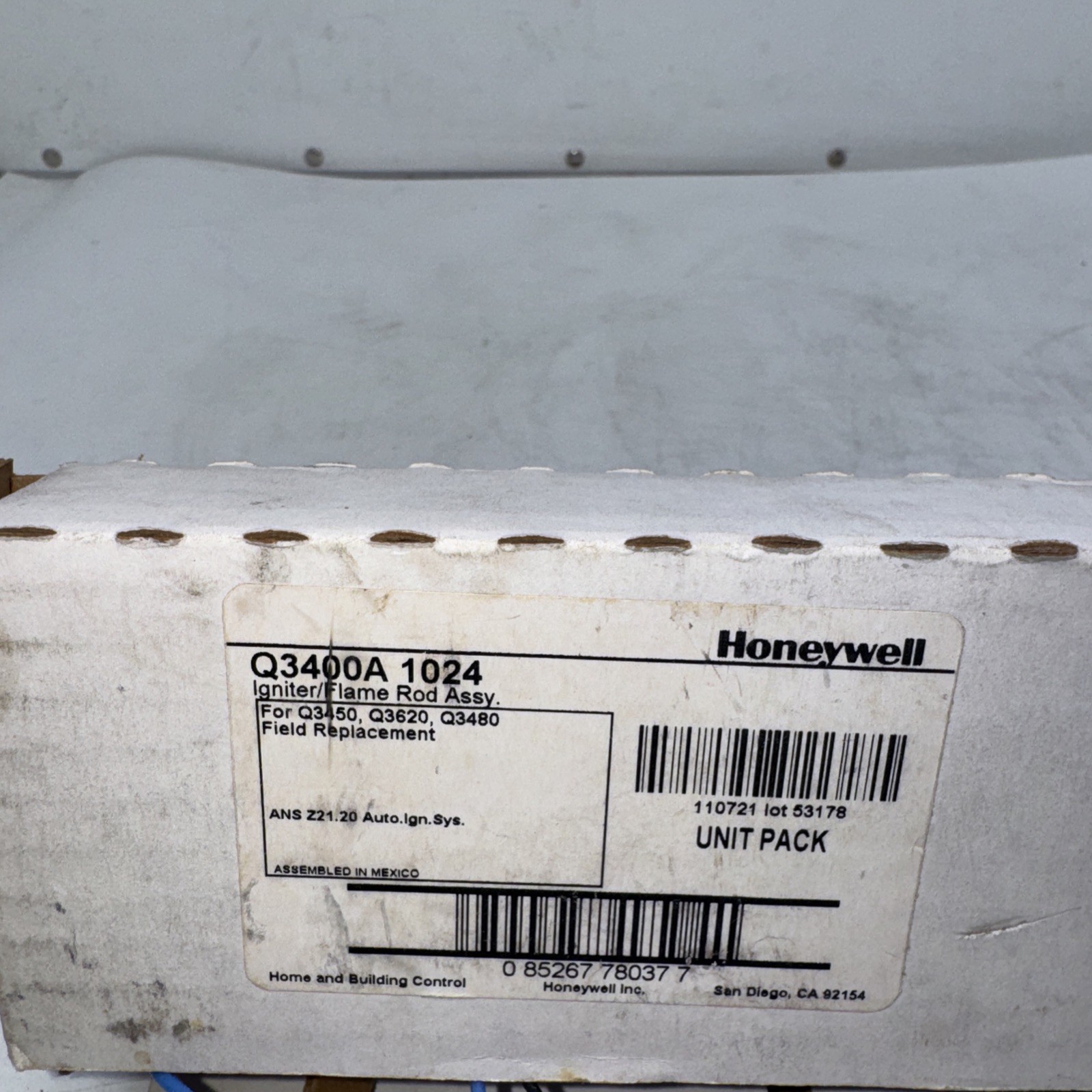 Honeywell Q3400A1024 Igniter Flame Rod Assembly 30″ 24V New HV1