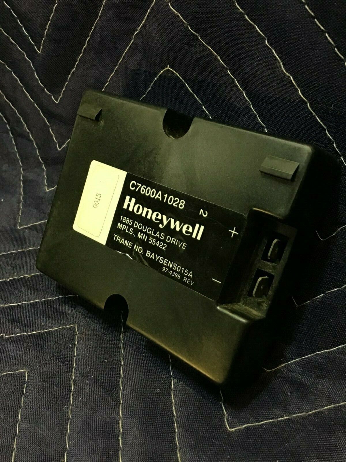 Honeywell Trane C7600A1028 Solid State Humidity Switch Sensor Black – Used