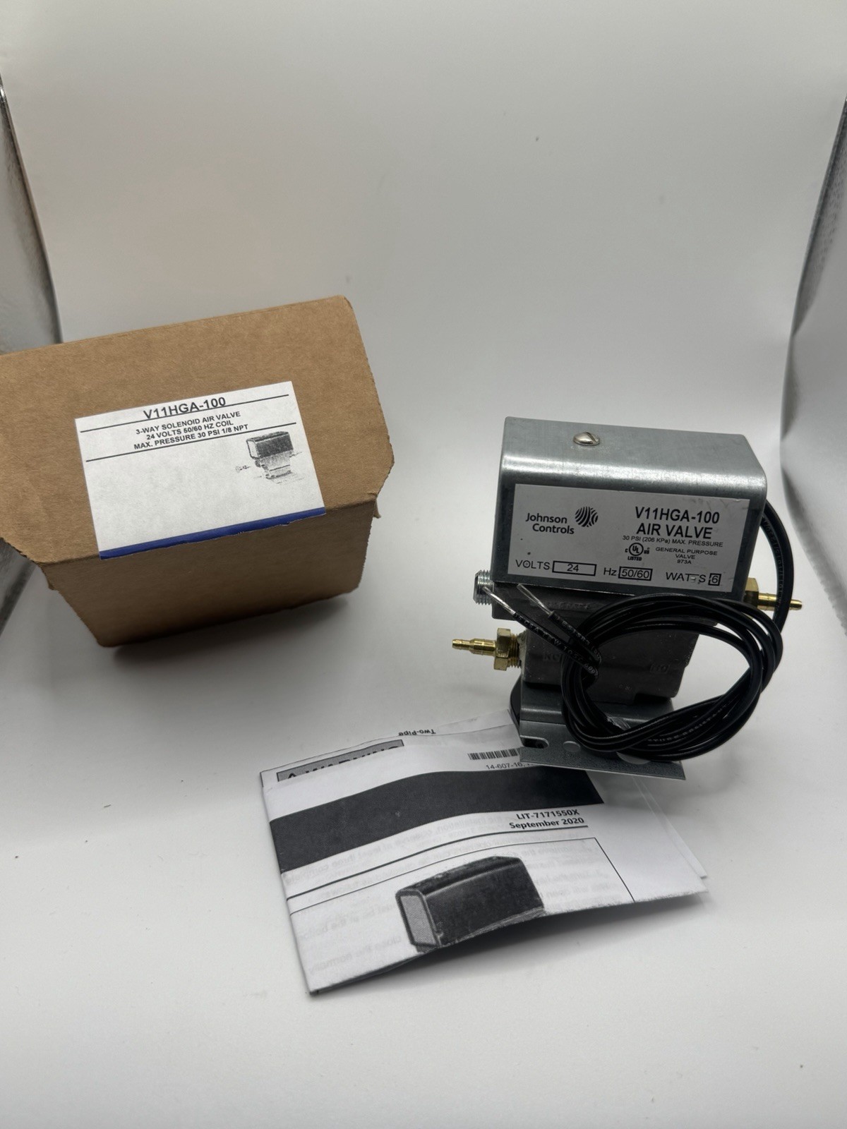 Johnson Controls V11HCA-100 3-way Solenoid Air Valve NEW HVAC