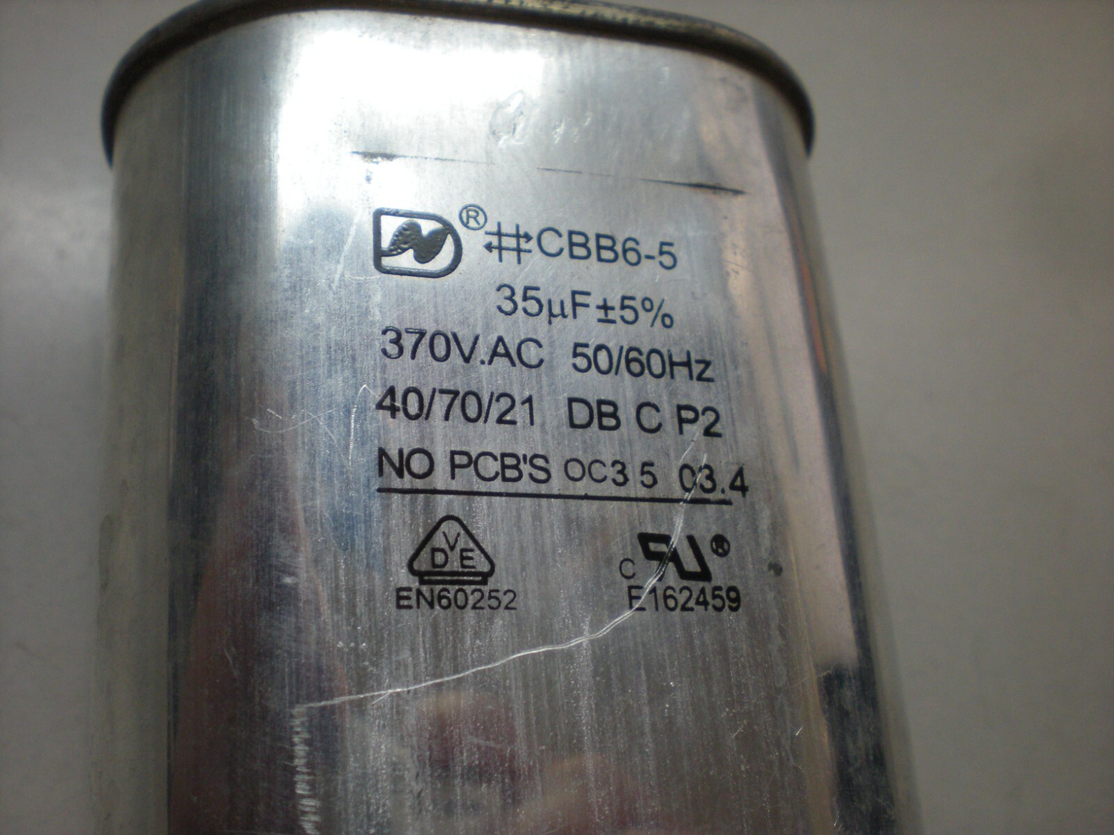 CBB65-5 Run Capacitor – 35uF +/- 5% – 370VAC – Removed from a Skymark S-Series