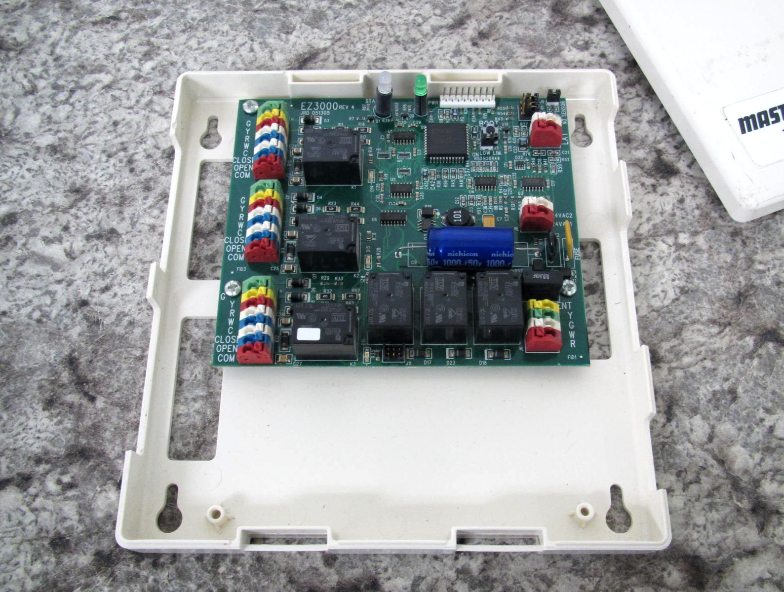 ZoneFirst Masterzone EZ3000 3-Zone Zoning Damper Control Circuit Board Used