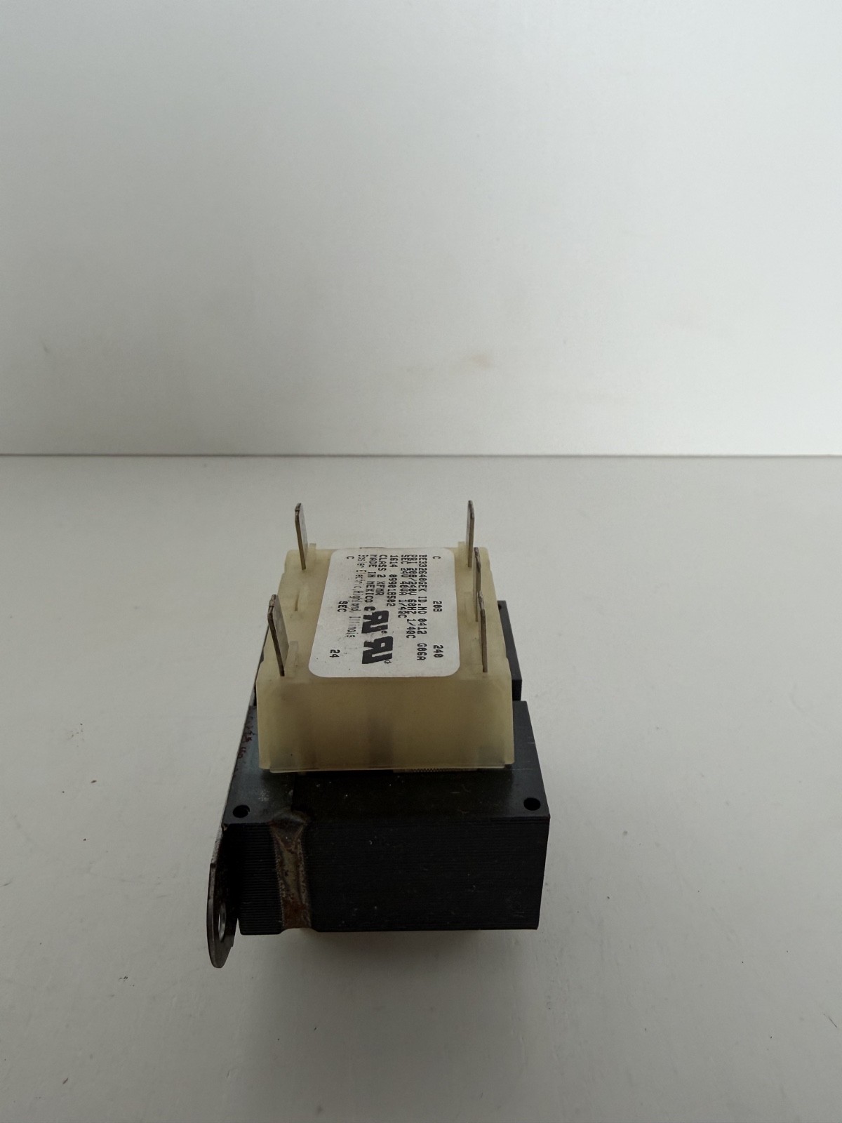 Carrier OEM Transformer / HT01CN241 NEW
