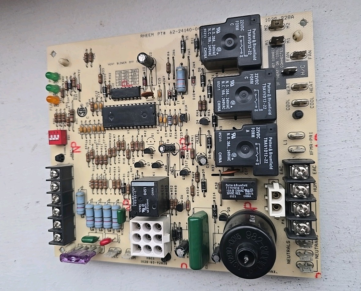 Furnace Control Board 1028-83-9282B, 62-24140-04, 1028-928A Num#493