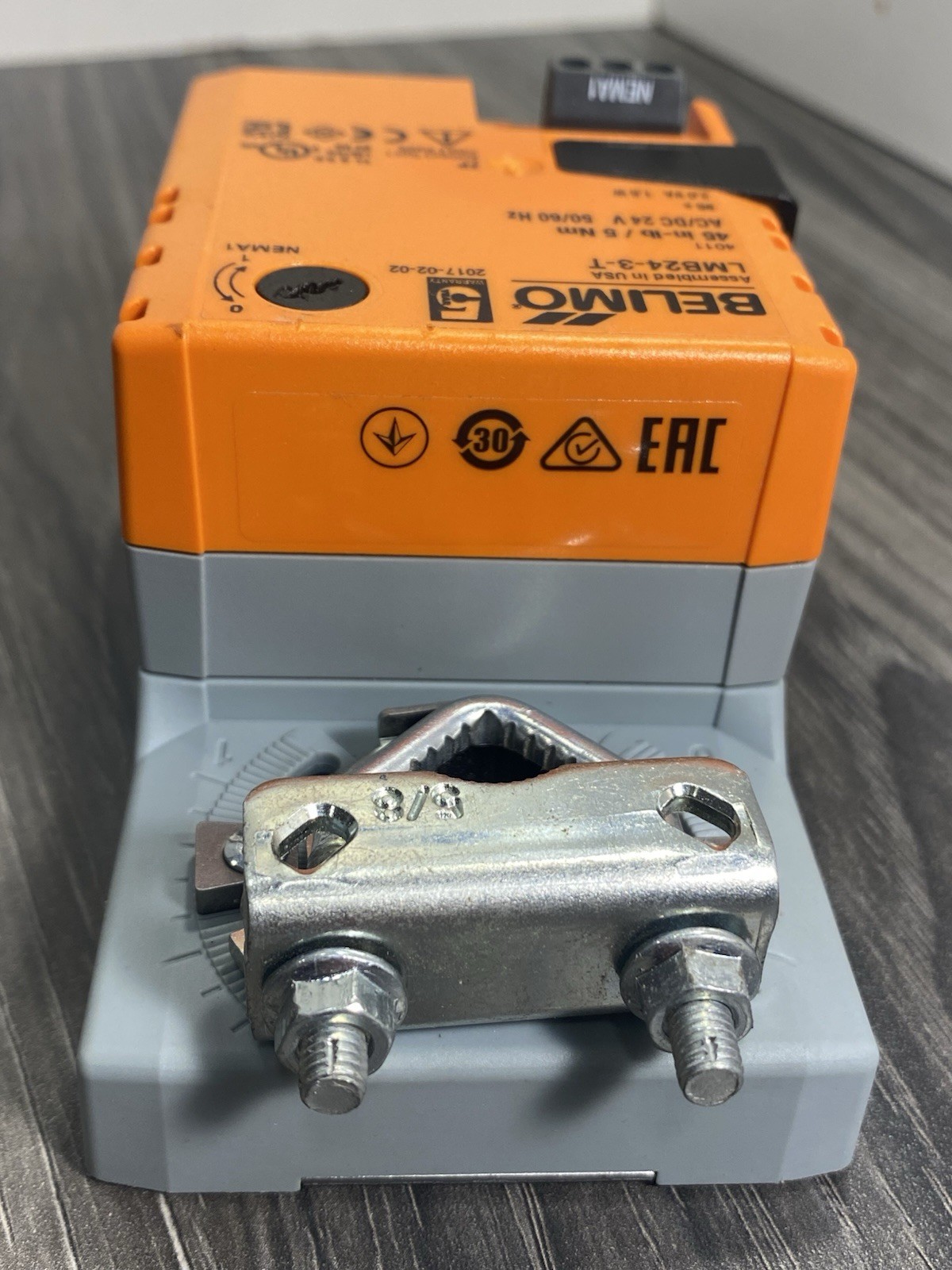Belimo LMB24-3-T Non-Spring Return Damper Actuator 45in-lb 5Nm 24 VAC/DC NEMA1