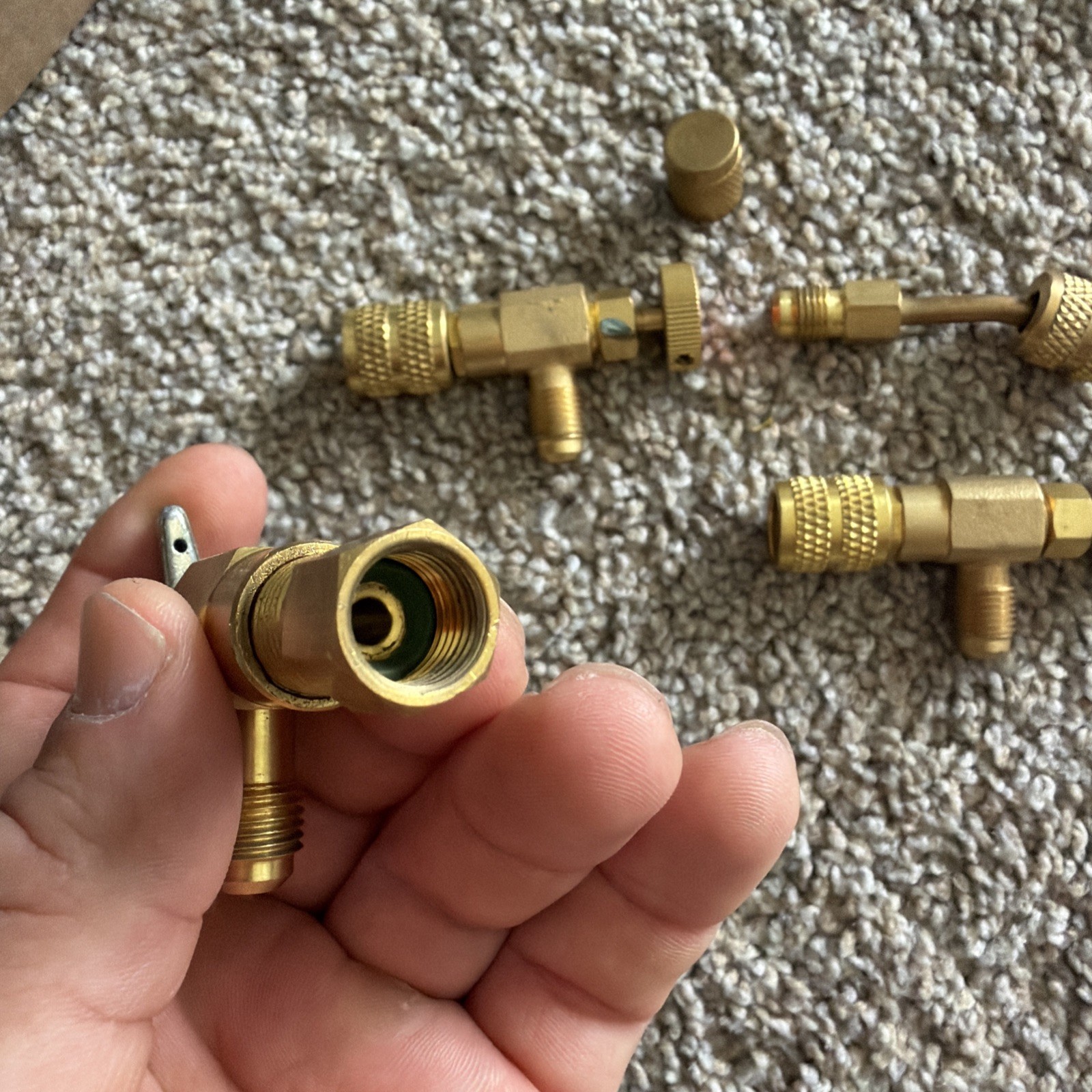 Mini Split Adapter 5/16 to 1/4 SAE Flare R410A Brass for HVAC Manifold Gauge