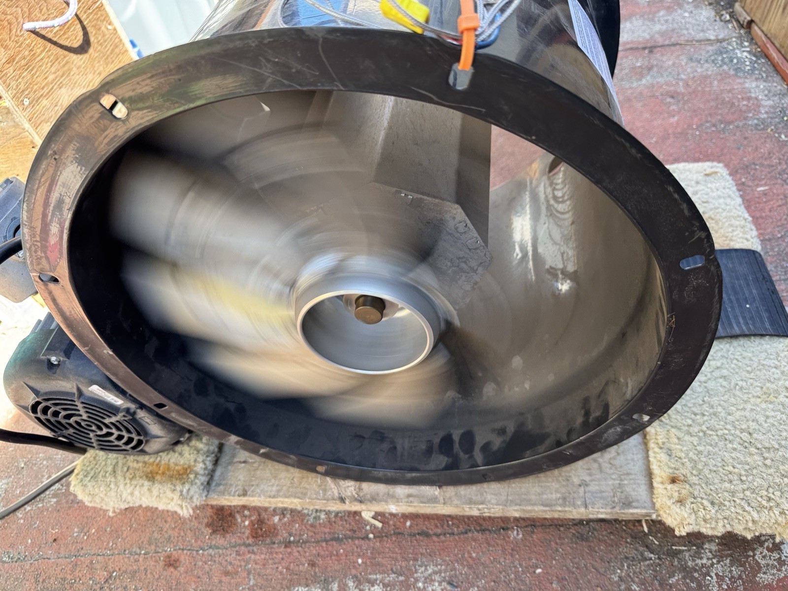 Dayton 4C660 Tubeaxial Fan 16″ Belt Drive With 1 HP 1 PH Marathon Motor 115/230V