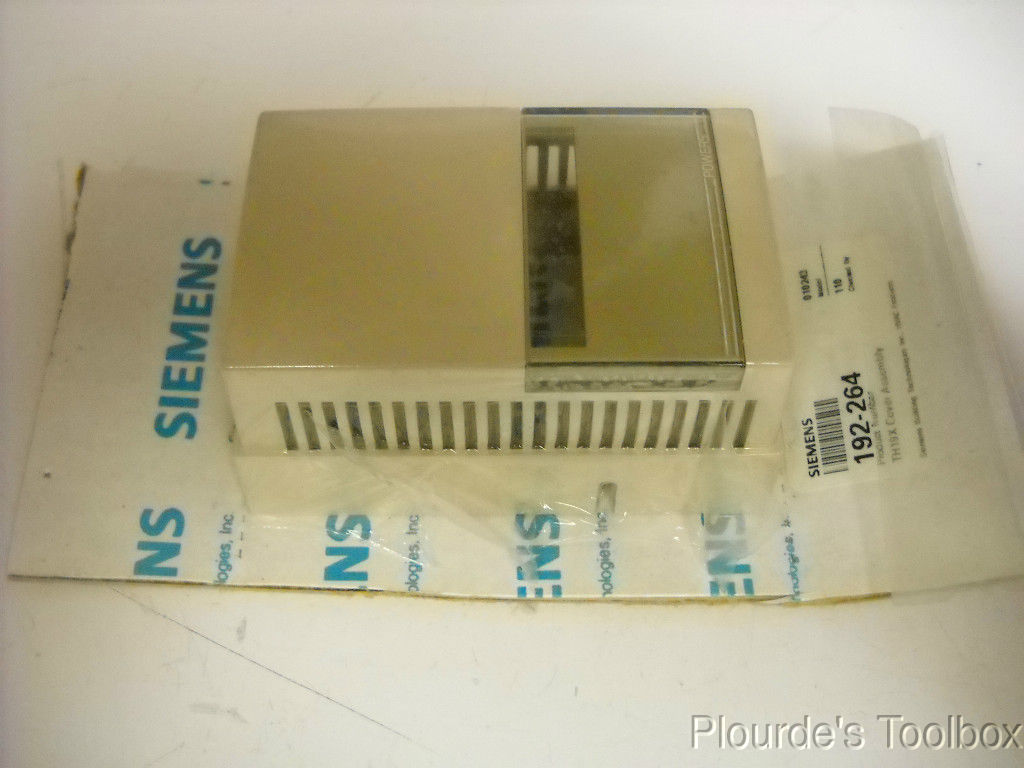 New Siemens Building Tech Thermostat Cover Beige / Off White, Model 192-264