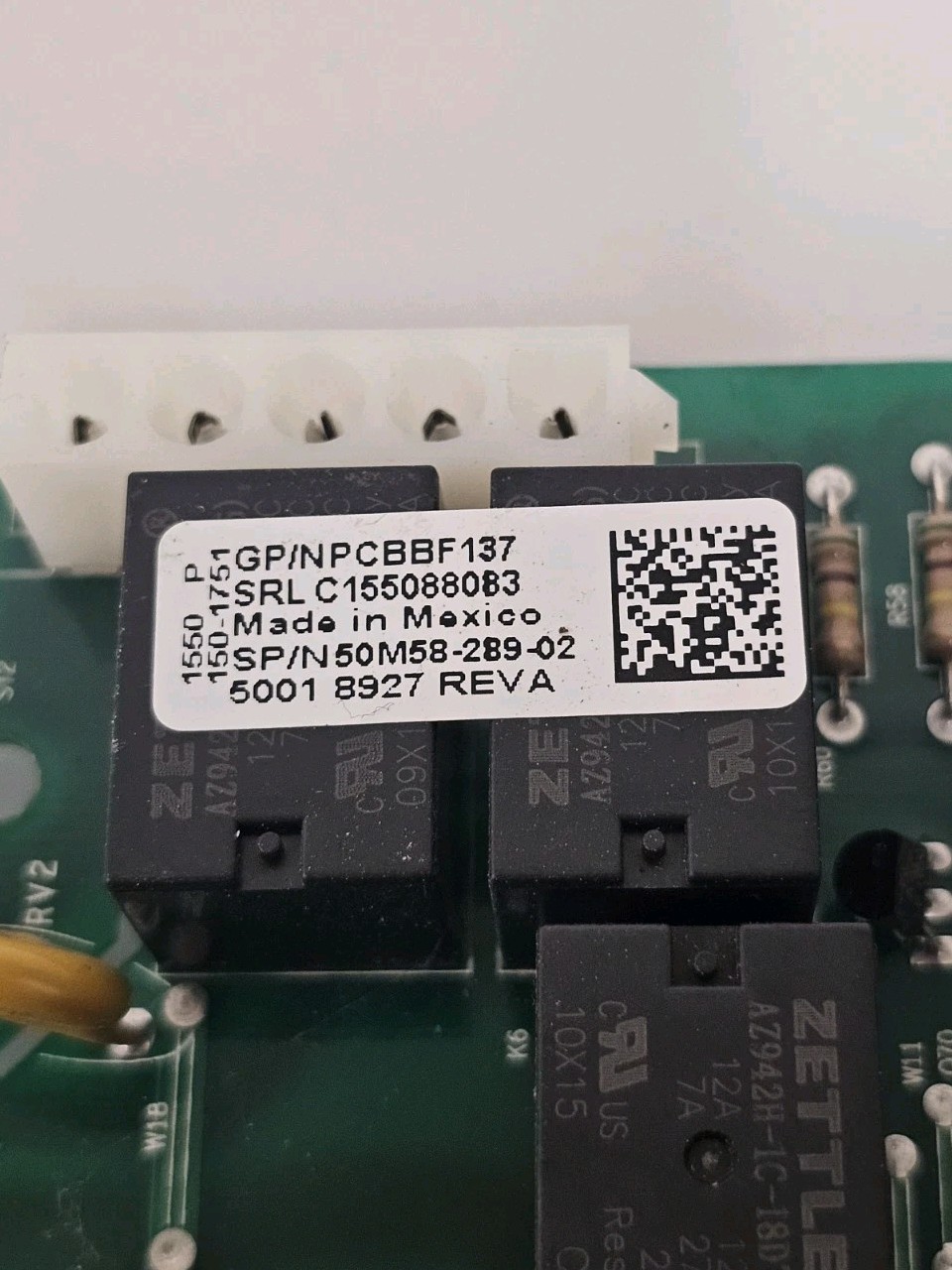 EMERSON GP/N-PCBBF137 50M58-289-02 5001 8927 REV A Goodman Circuit Board