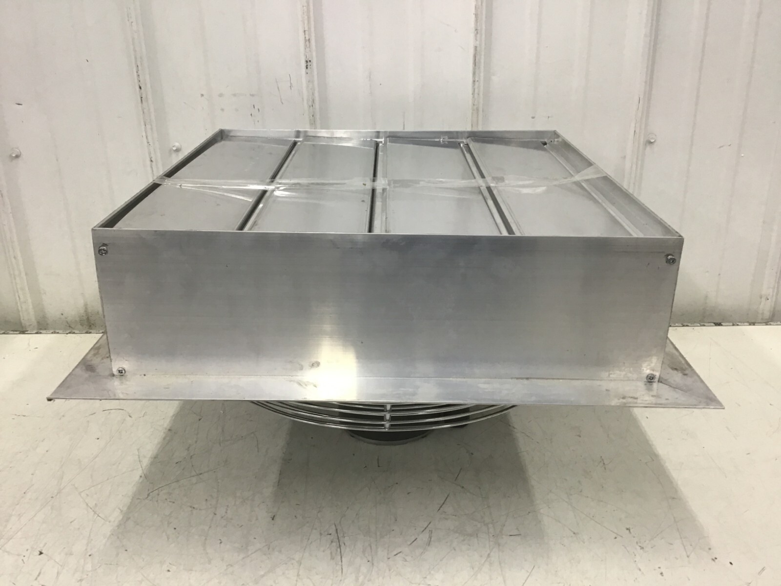 CANARM – AX16-1VHE Shutter Mount Exhaust Fan: 16 in Blade