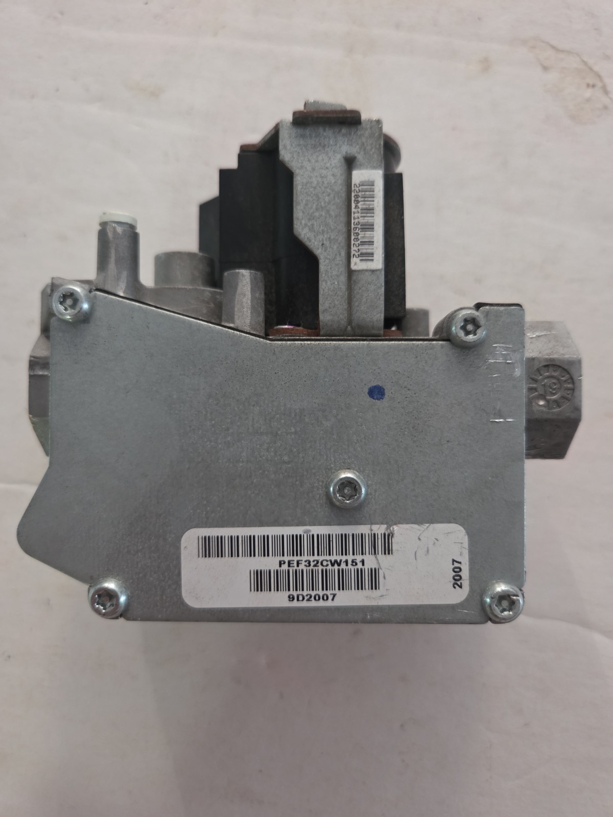 White Rodgers GEMINI 36J52-580 Furnace Gas Valve EF32CW151