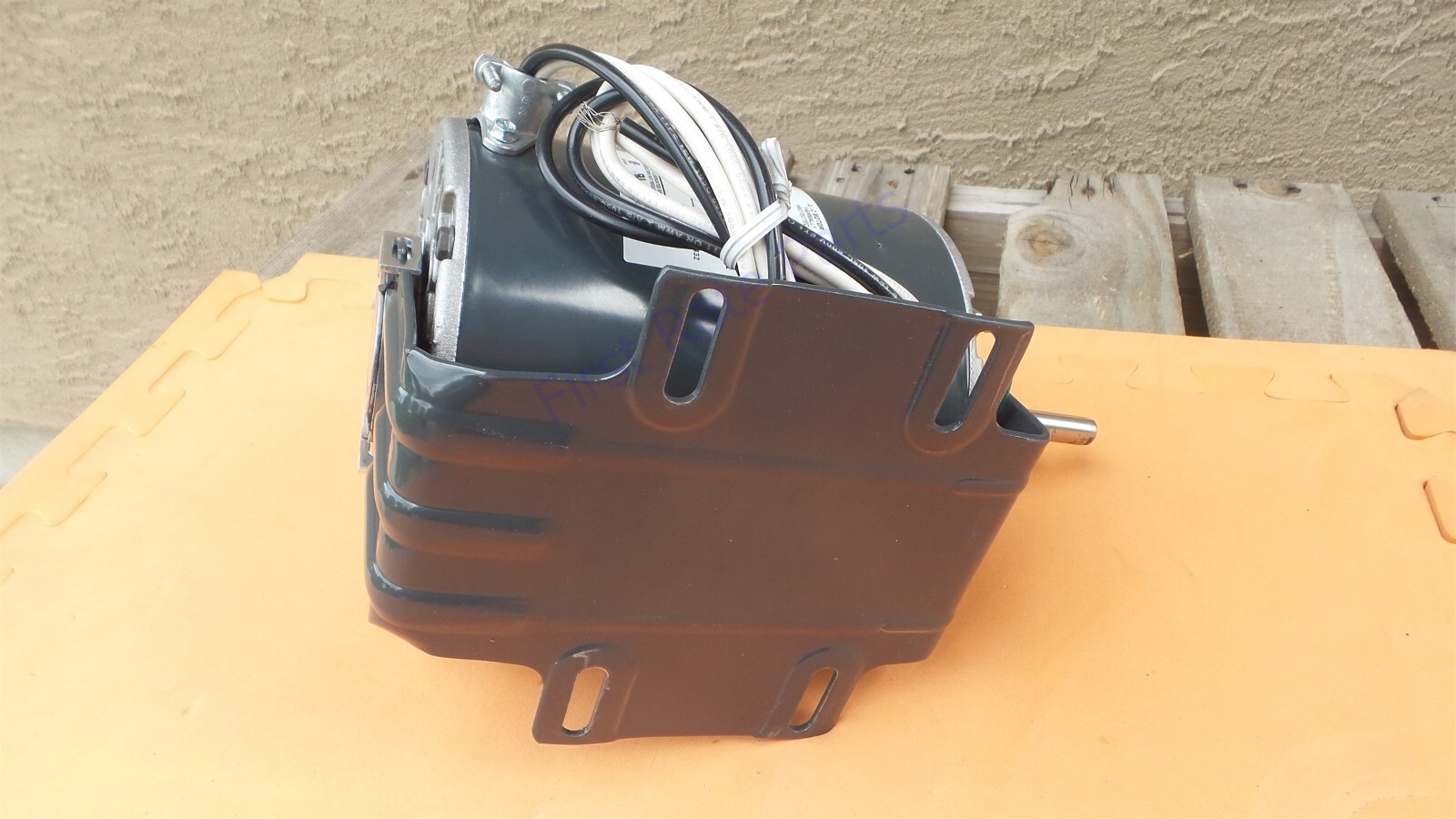 Heatcraft Refrigeration 7071207 Fan Motor 7071207S Bohn Hussmann 1/4HP 230V NEW