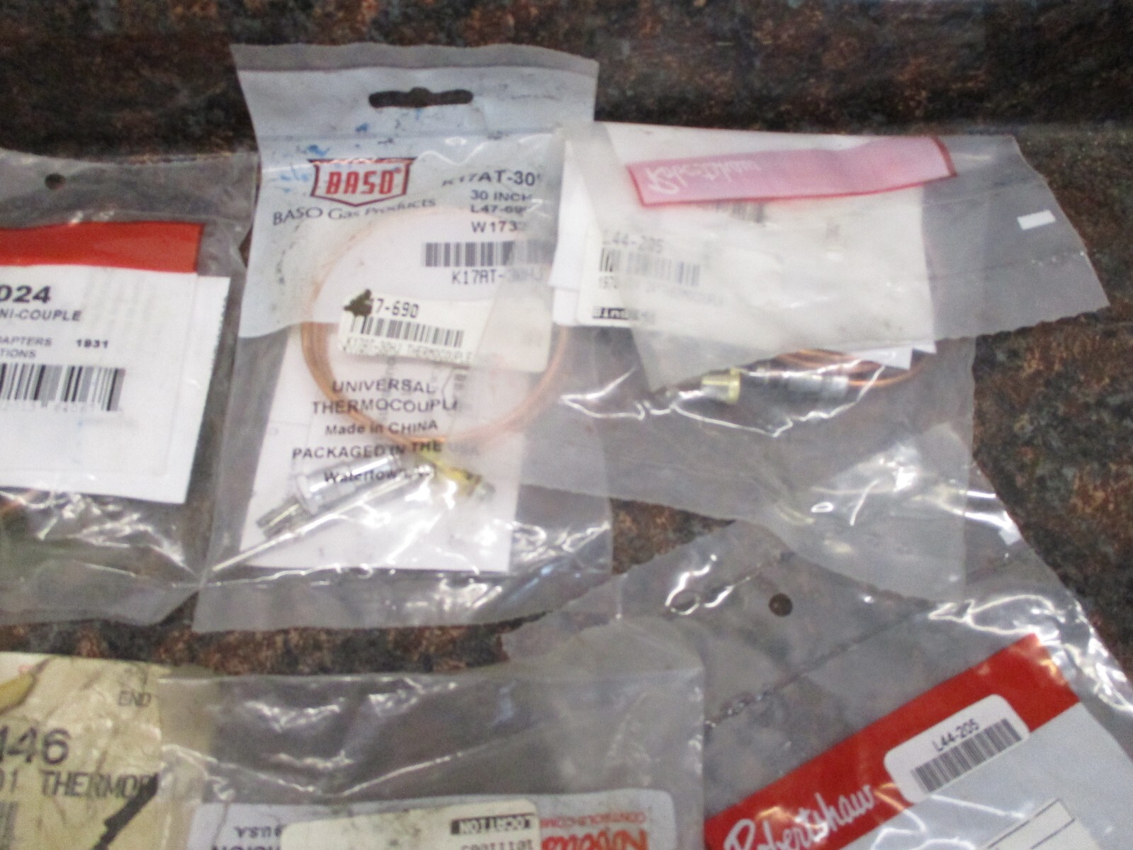 LOT OF 14 NOS HONEYWELL ROBERTSHAW BASO WHITE RODGERS THERMOCOUPLES 24″ 36″