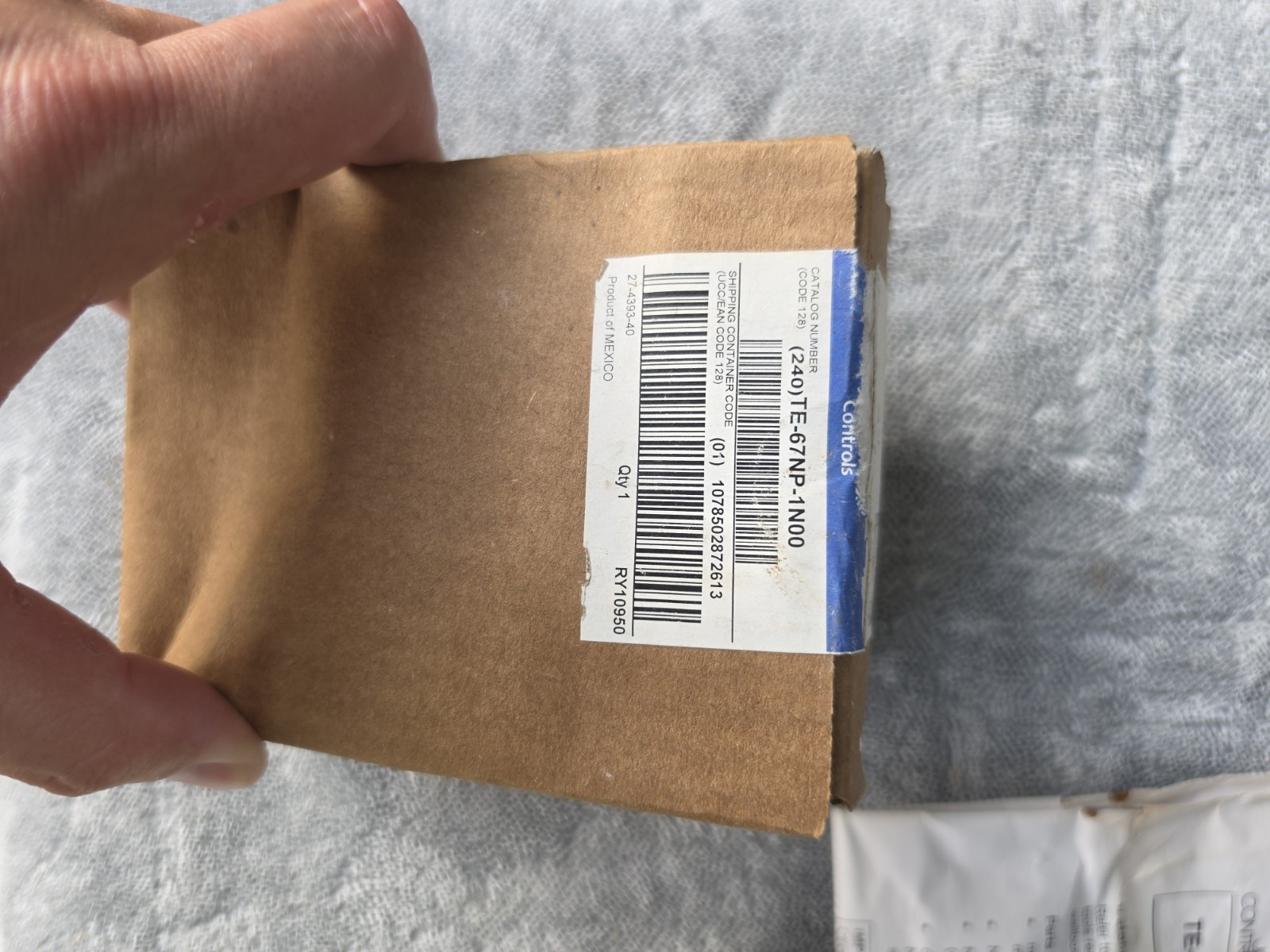 Johnson Controls TE-6700 Temp Element TE-67NP-1N00 Digital Wall 3V Battery