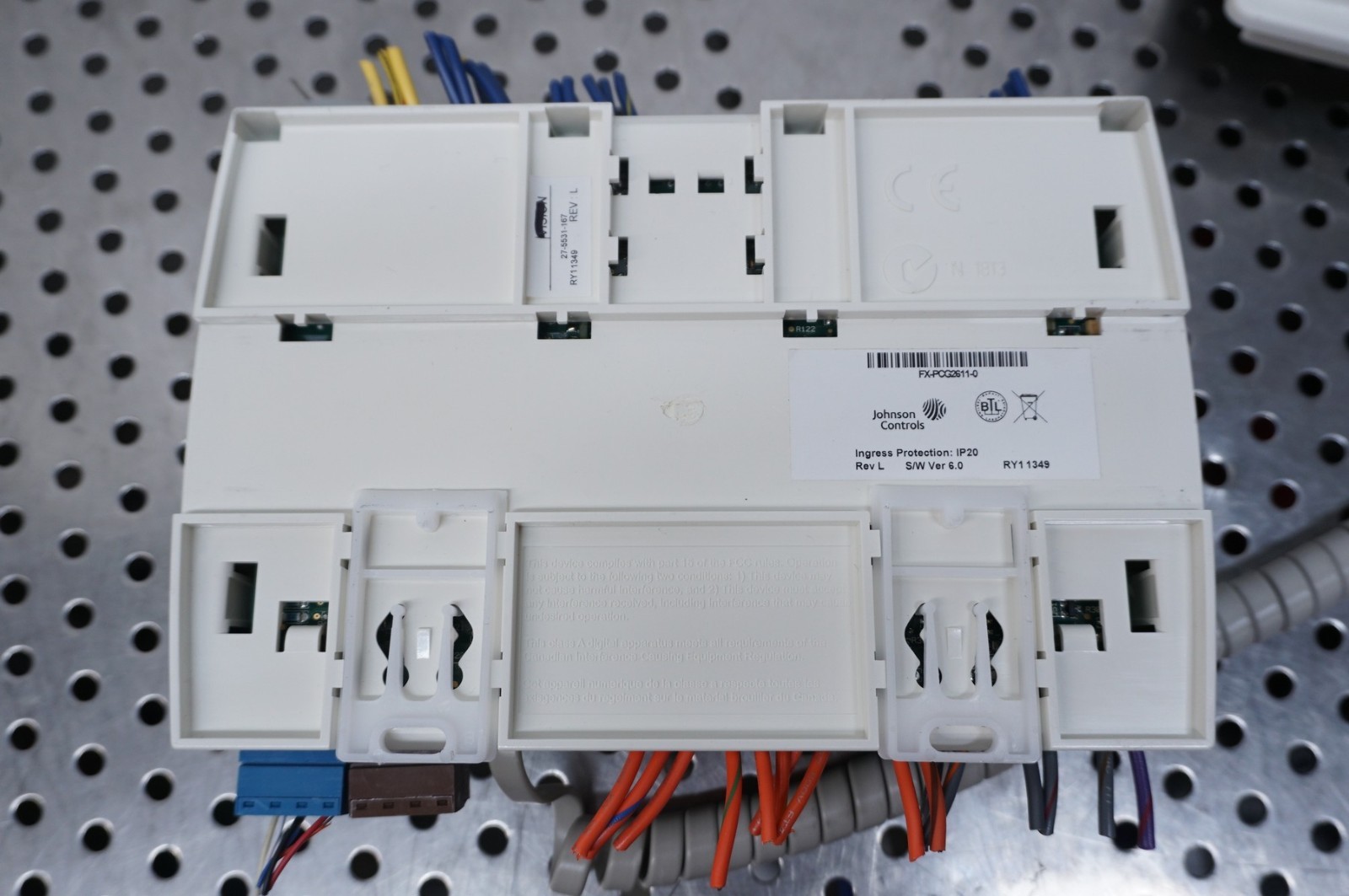 JOHNSON CONTROLS PCG2611 FX-PCG2611-0 Rev L PROGRAMMABLE CONTROLLER w/ display