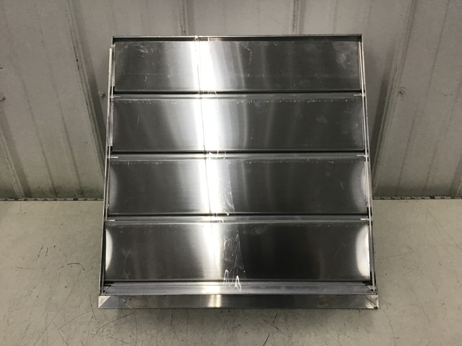 CANARM – AX16-1VHE Shutter Mount Exhaust Fan: 16 in Blade