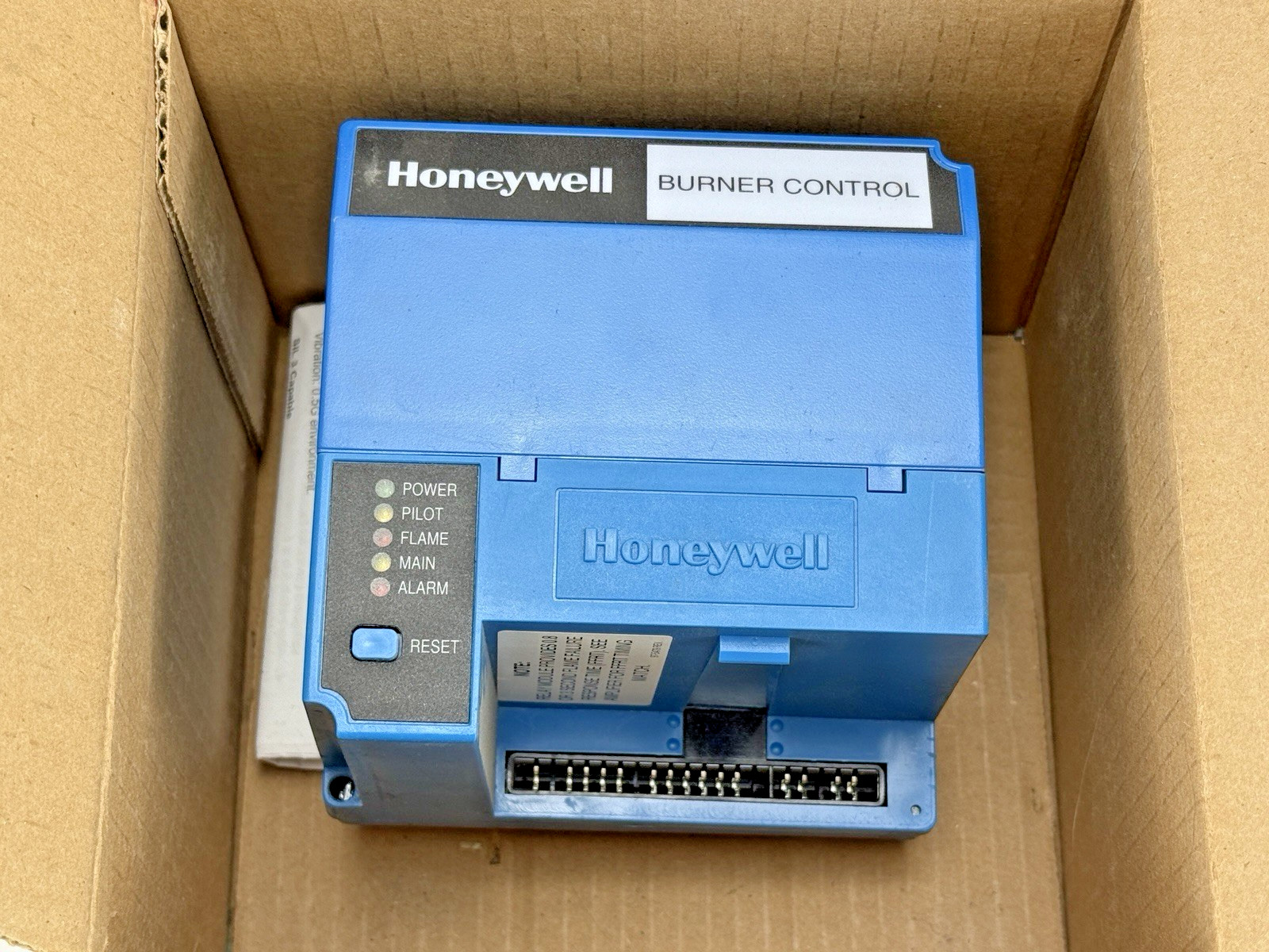 HONEYWELL – RM7890 A 1015 – ULTRAVIOLET FLAME AMPLIFIER – BURNER CONTROL