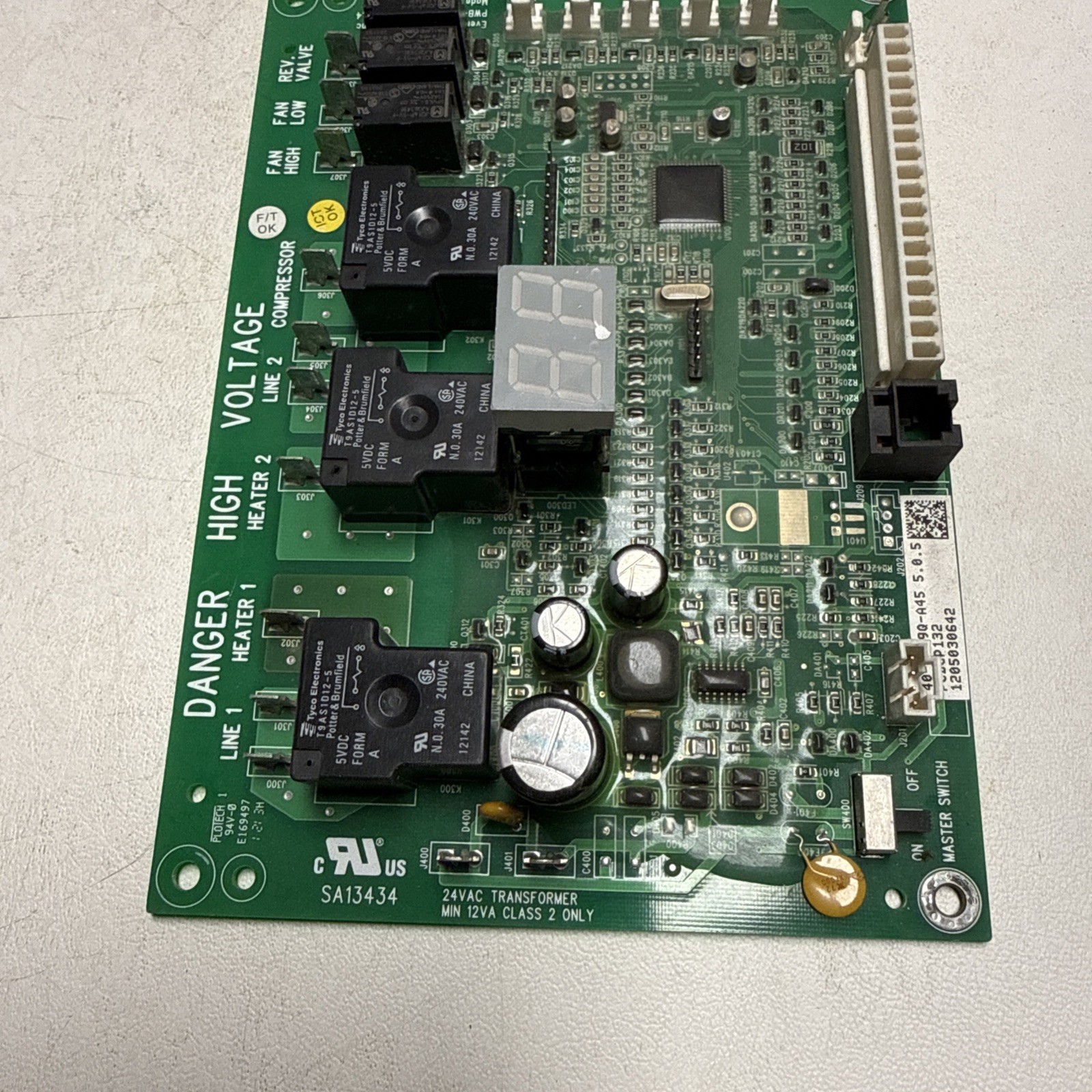 Amana PCBCP132 40-1129Q-A45 1205030642 Control Board